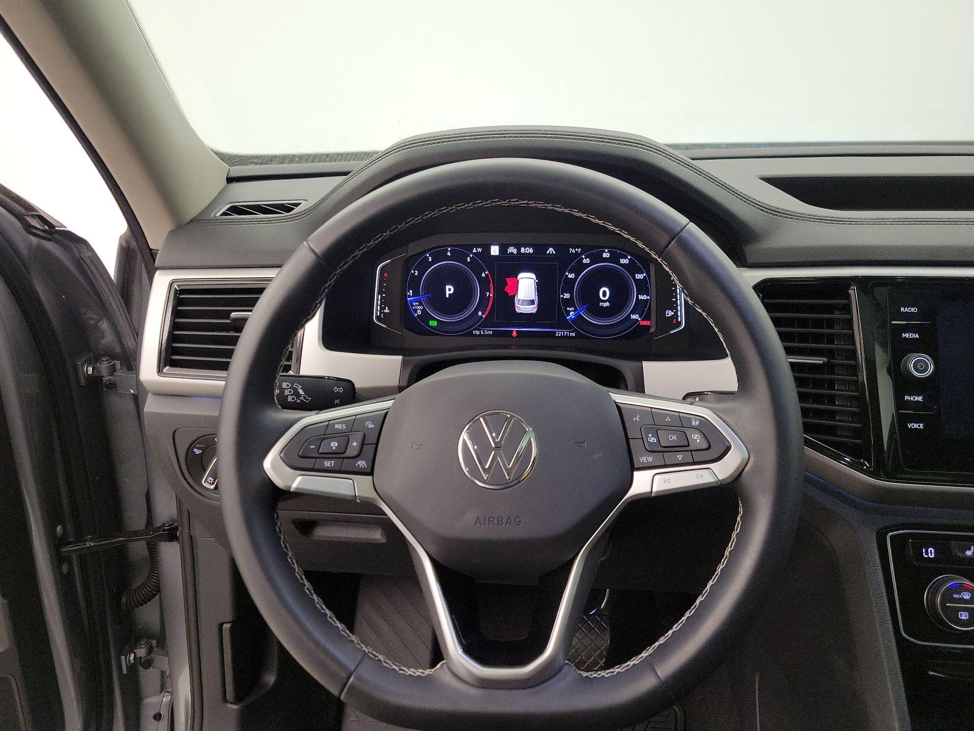 Thumbnail: 2023 Volkswagen Atlas - 10