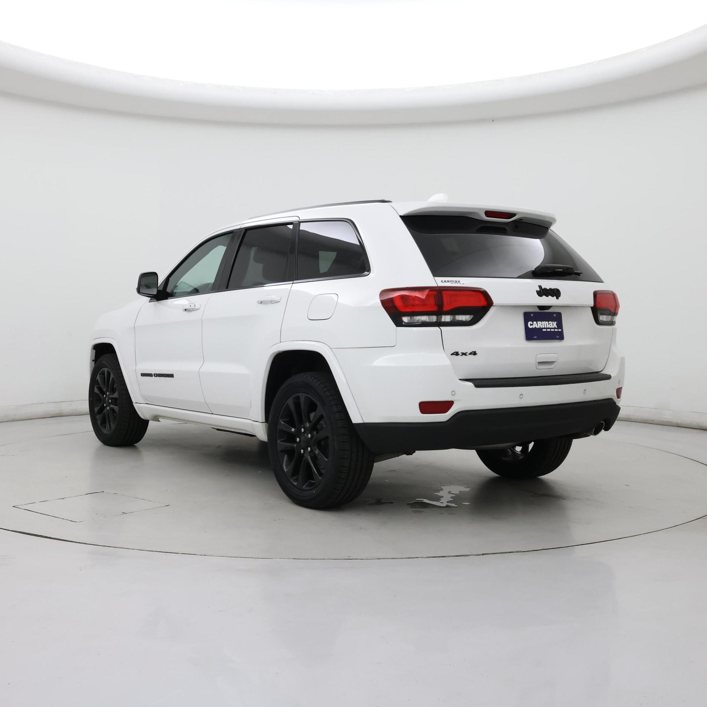 Thumbnail: 2020 Jeep Grand Cherokee - 2