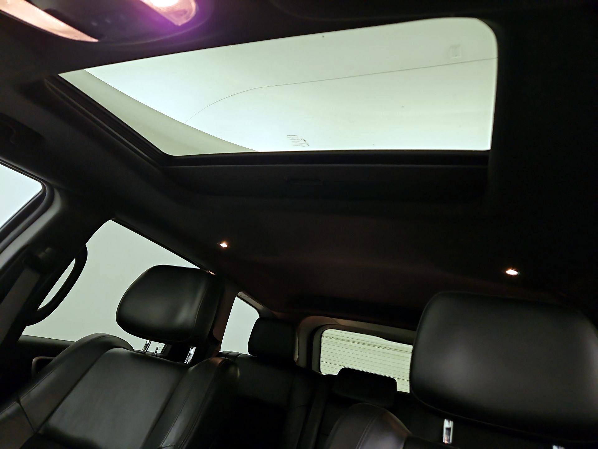 Thumbnail: 2020 Jeep Grand Cherokee - 20