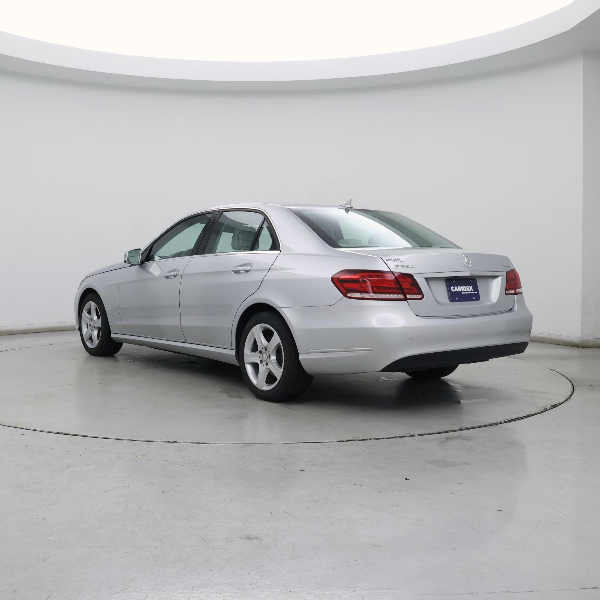 Thumbnail: 2016 Mercedes-Benz E-Class - 2