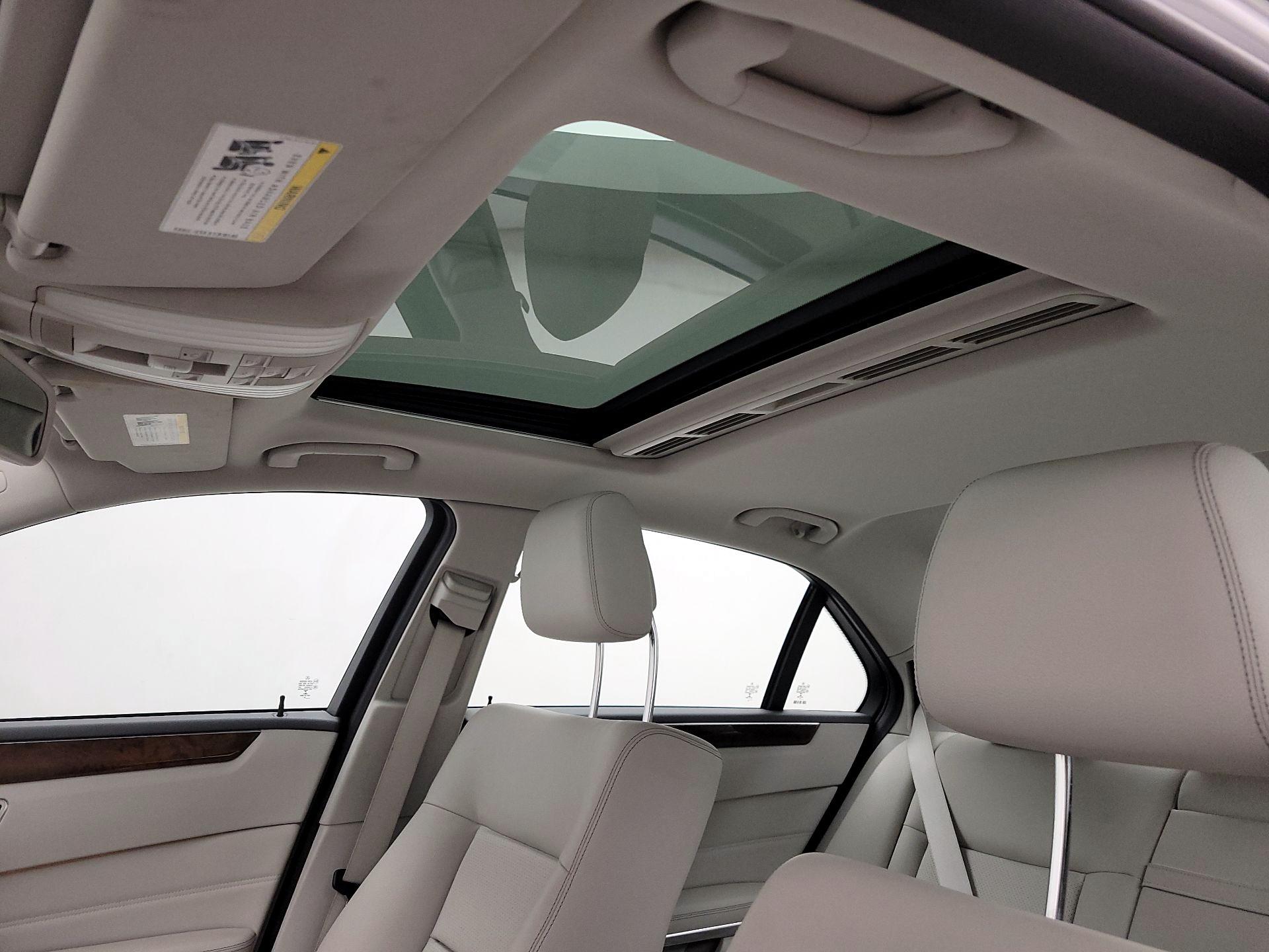 Thumbnail: 2016 Mercedes-Benz E-Class - 20