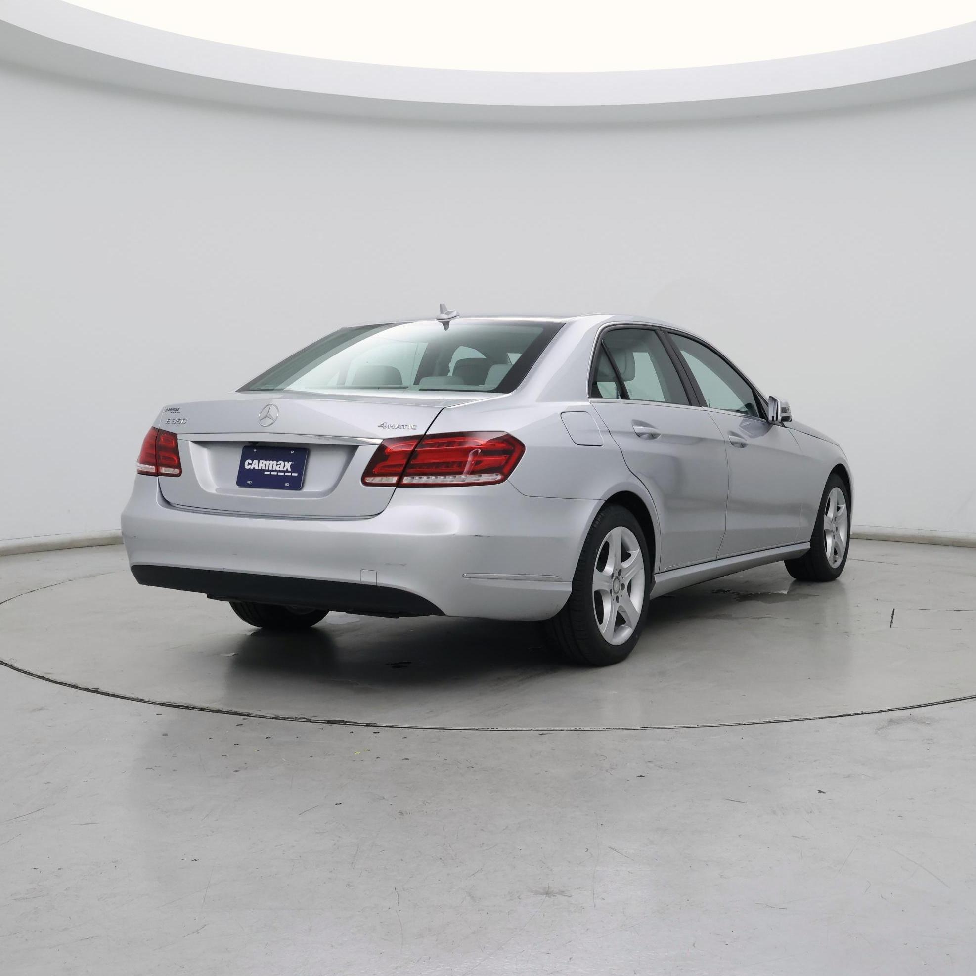 Thumbnail: 2016 Mercedes-Benz E-Class - 8