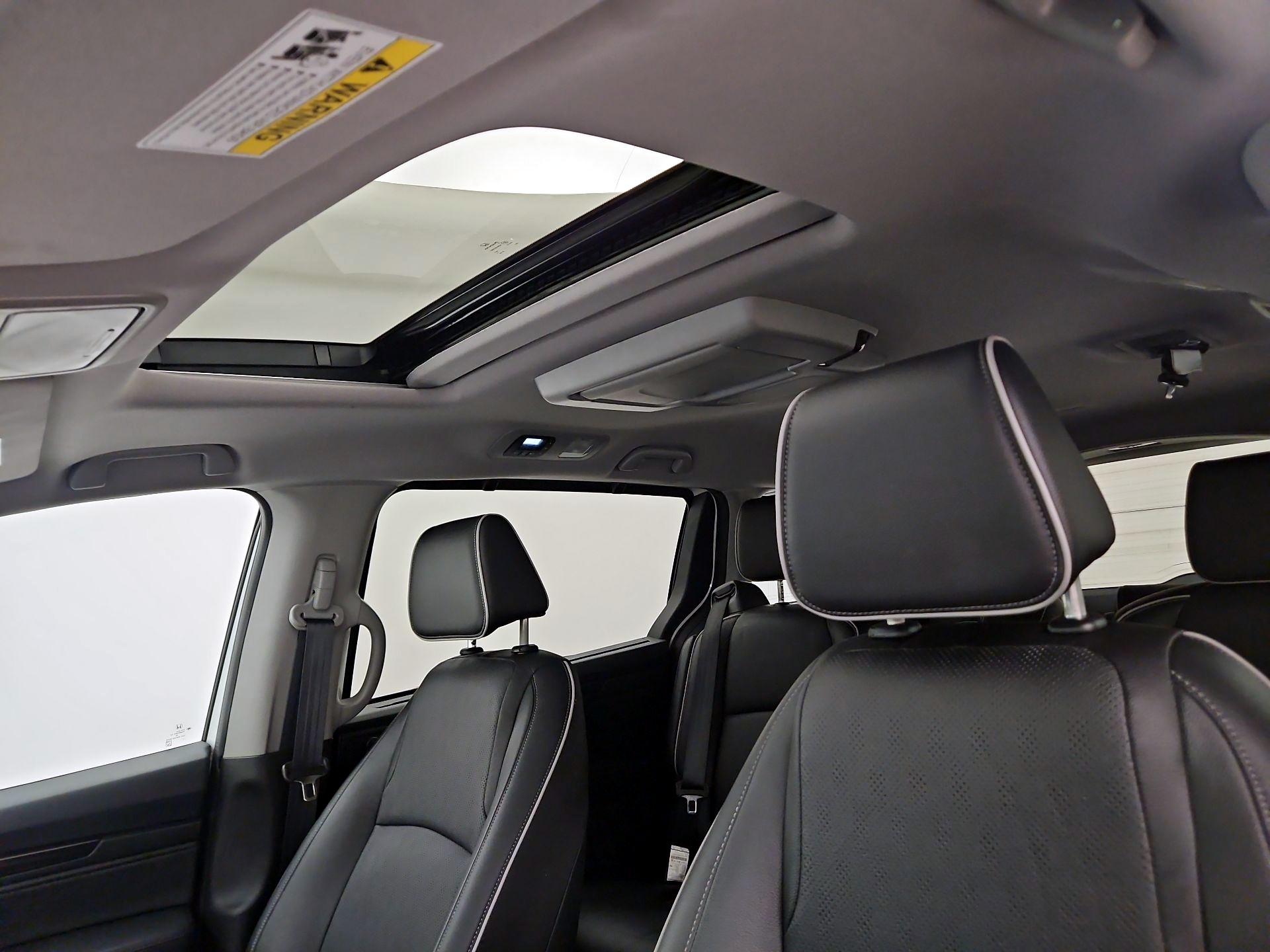 Thumbnail: 2023 Honda Odyssey - 20