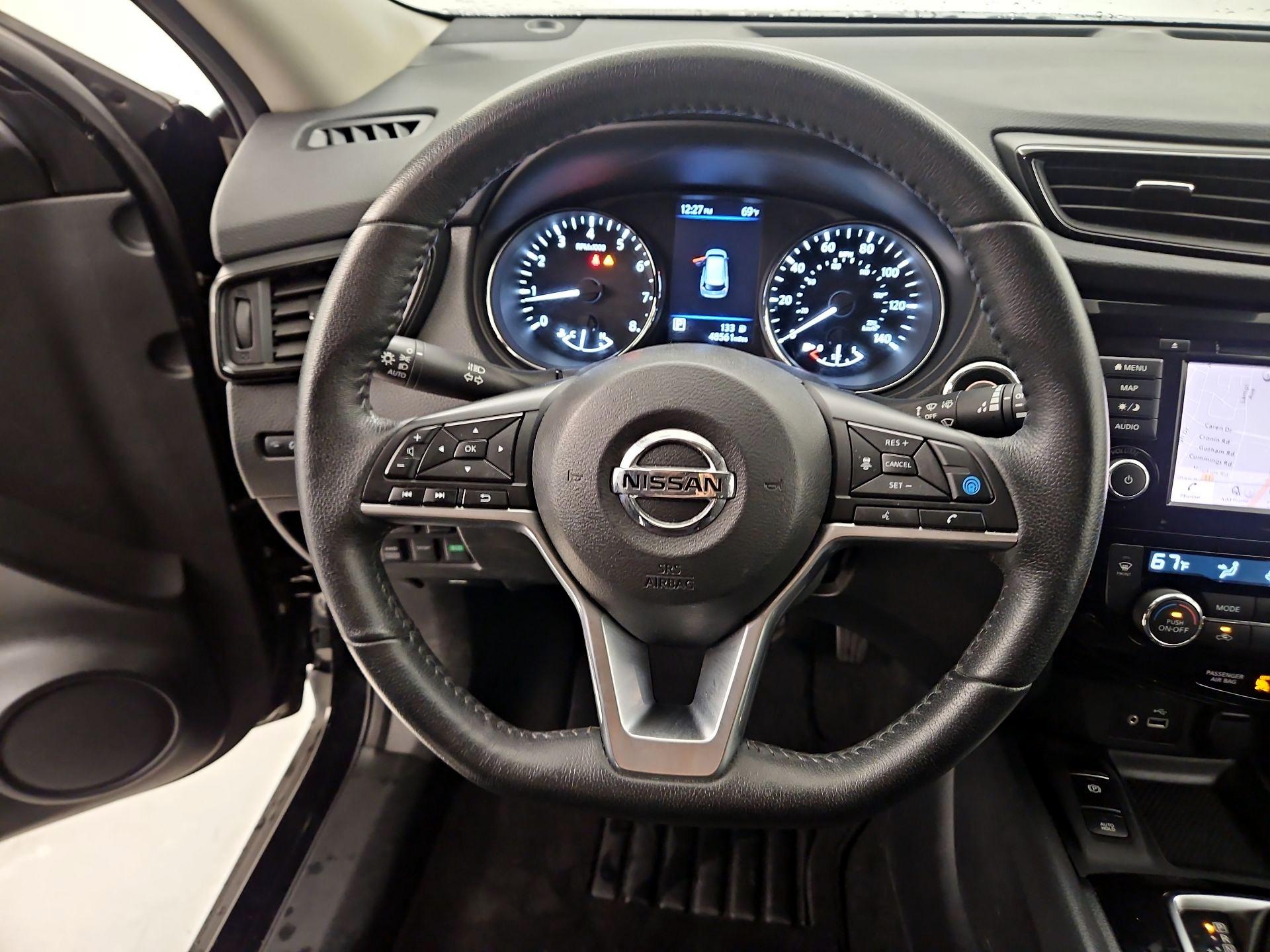 Thumbnail: 2020 Nissan Rogue - 10