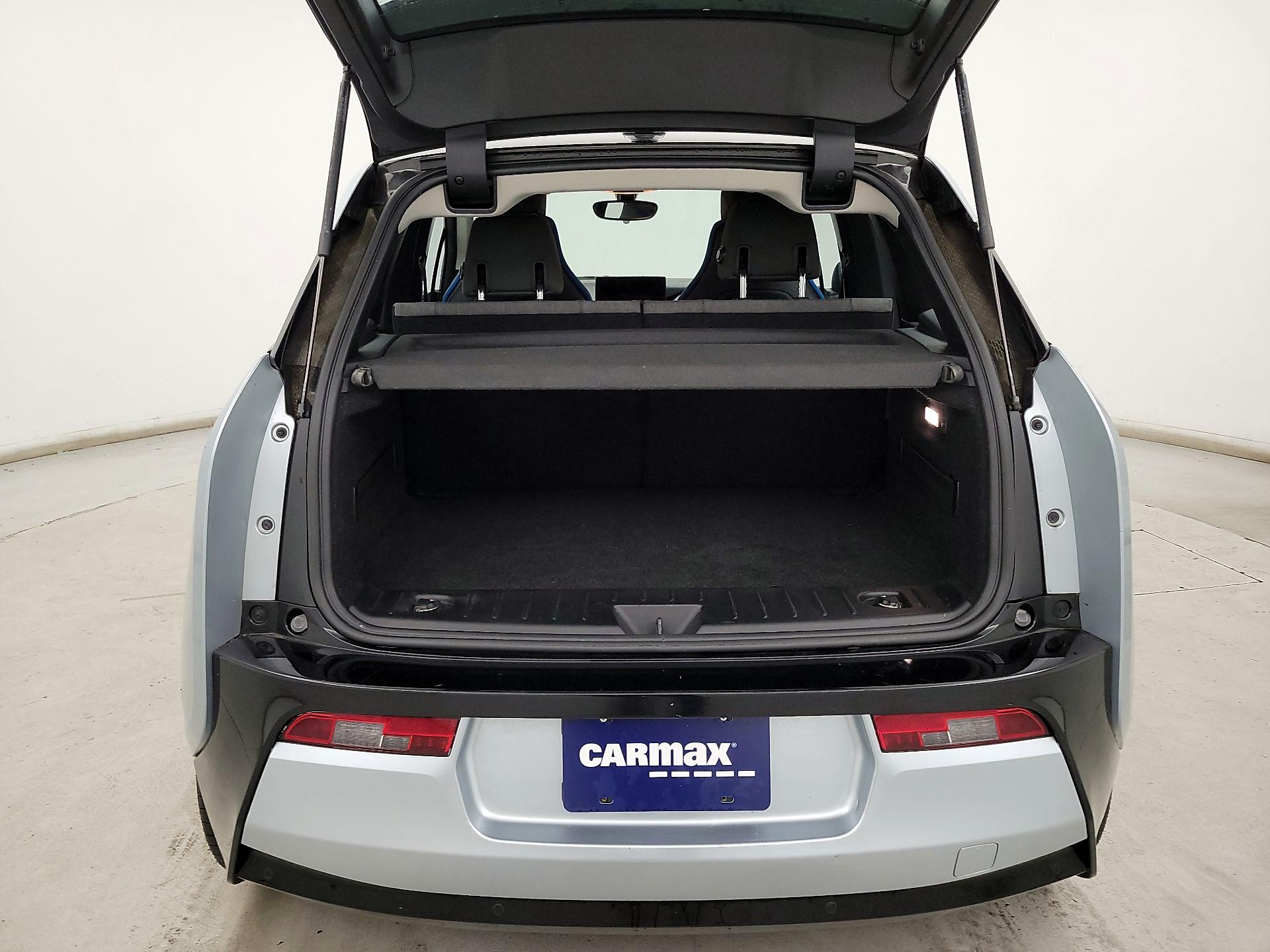 Thumbnail: 2016 BMW i3 - 19