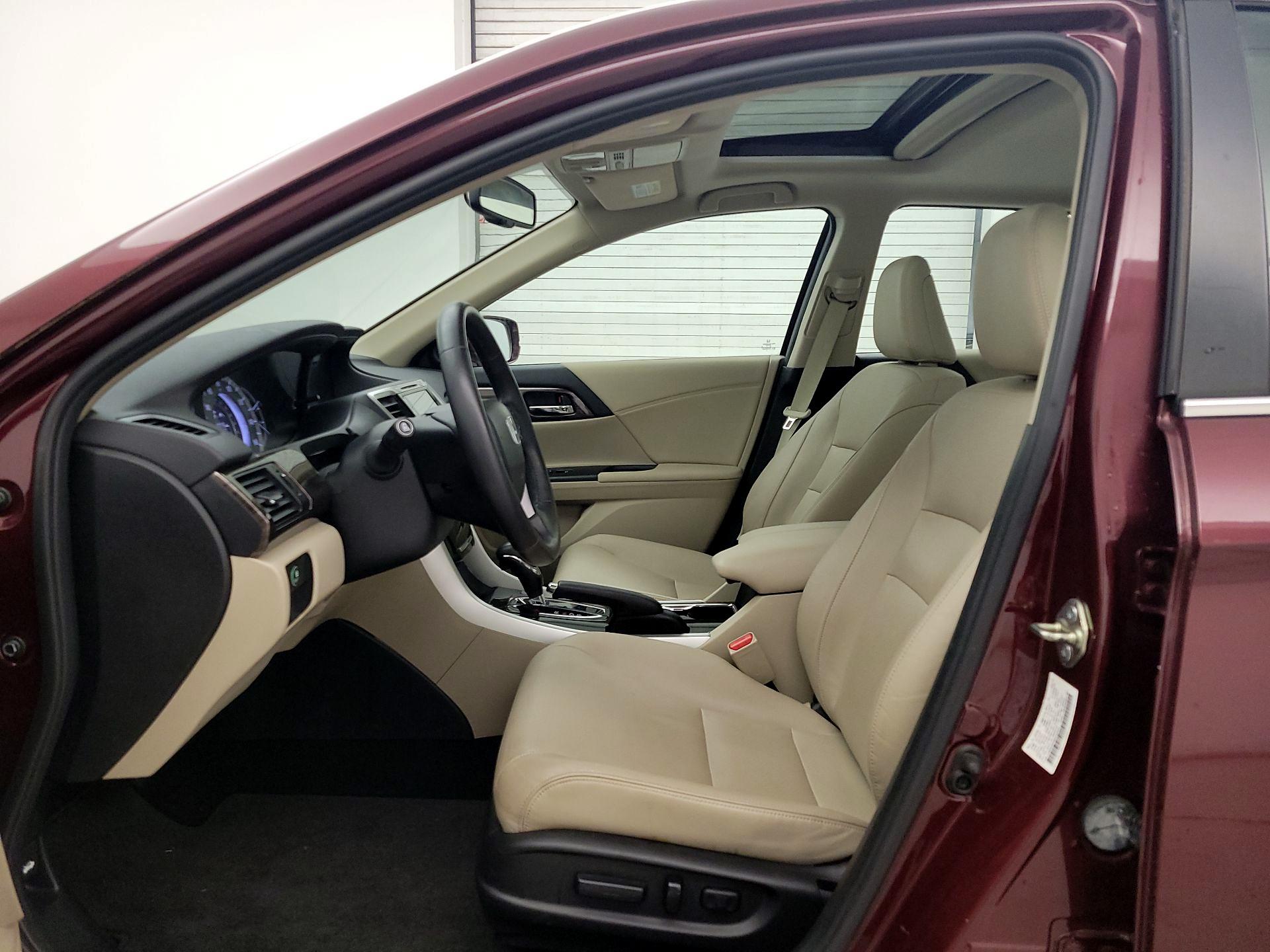 Thumbnail: 2016 Honda Accord - 11