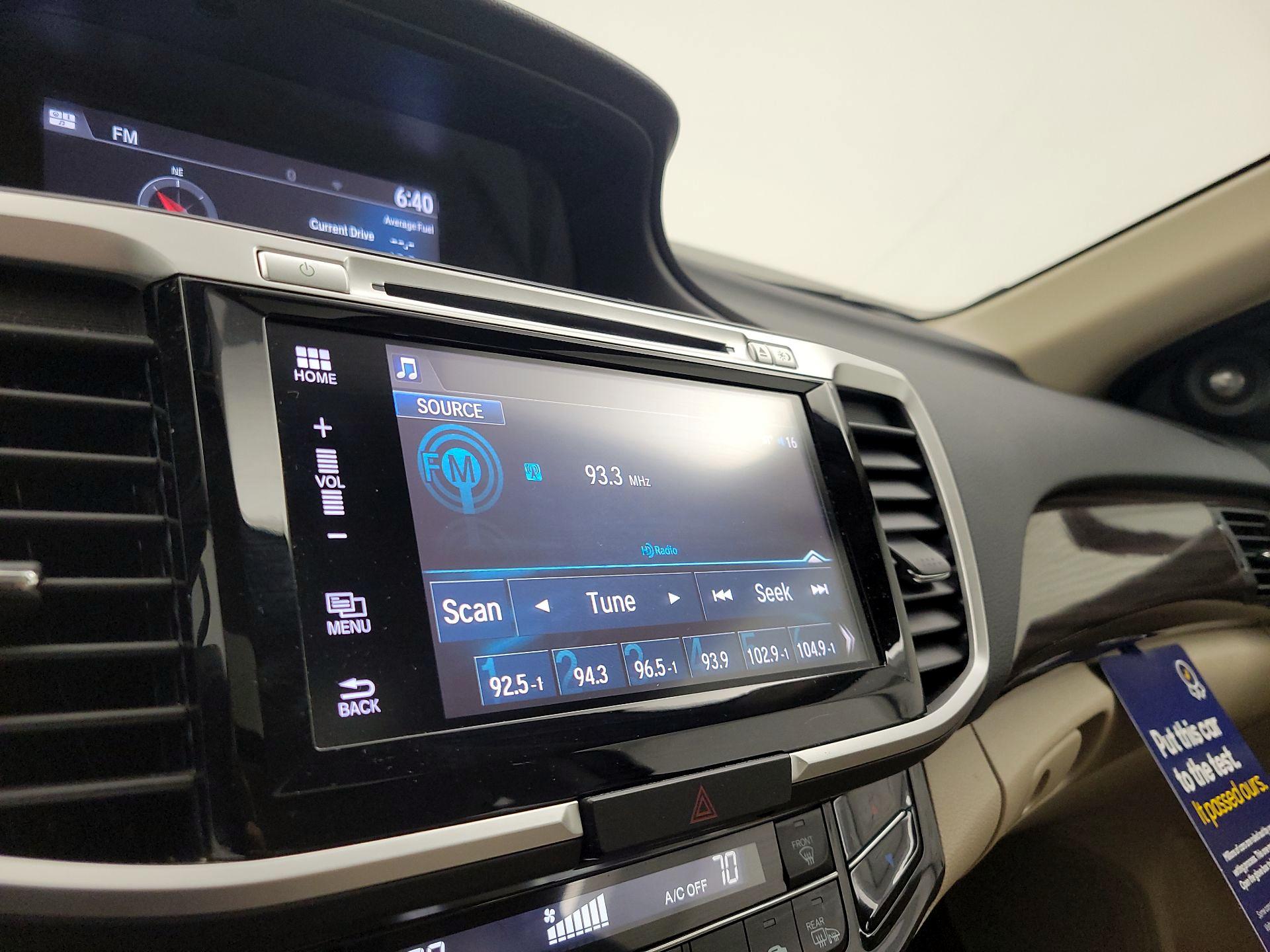 Thumbnail: 2016 Honda Accord - 15