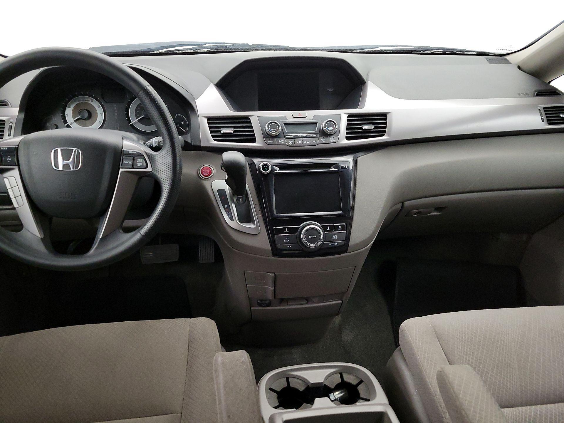 Thumbnail: 2015 Honda Odyssey - 9