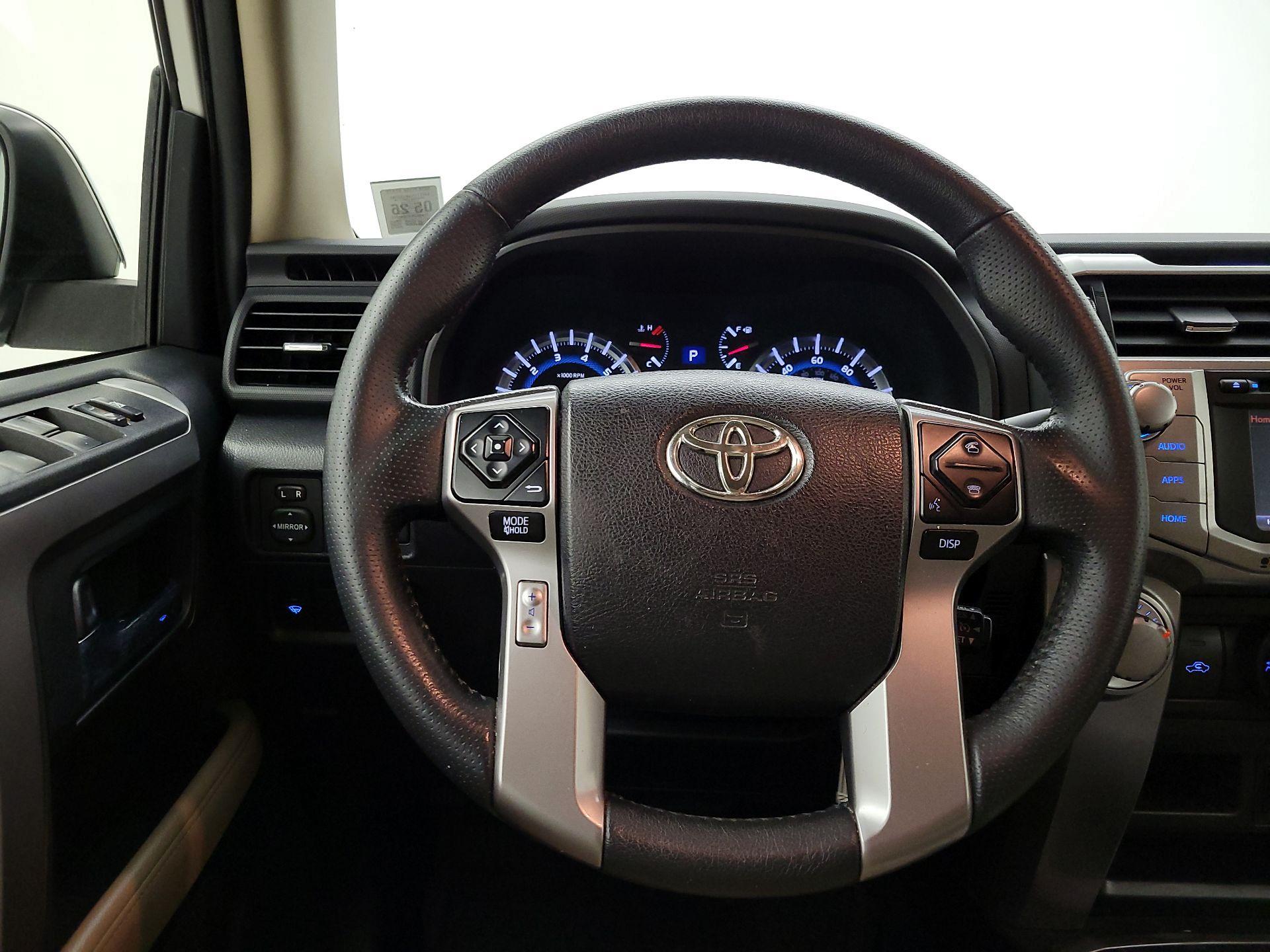 Thumbnail: 2015 Toyota 4Runner - 10