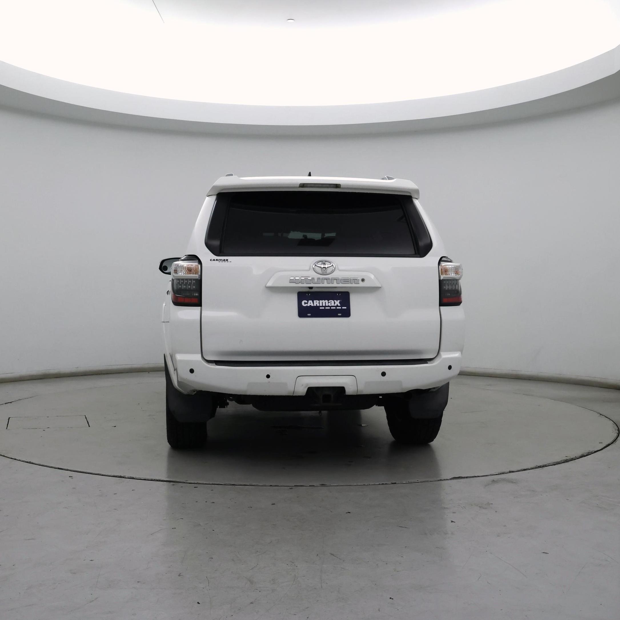 Thumbnail: 2015 Toyota 4Runner - 6