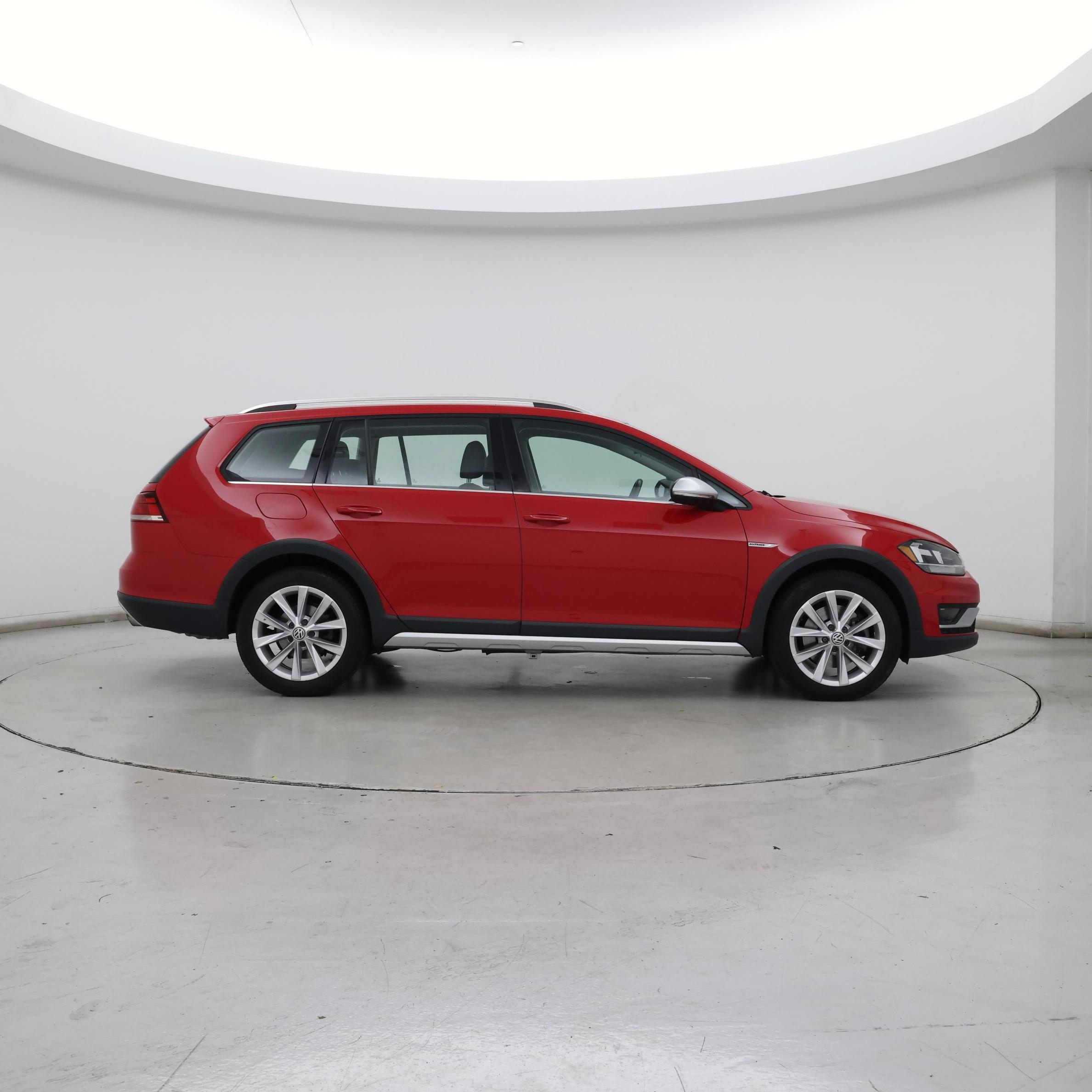 Thumbnail: 2019 Volkswagen Golf - 7