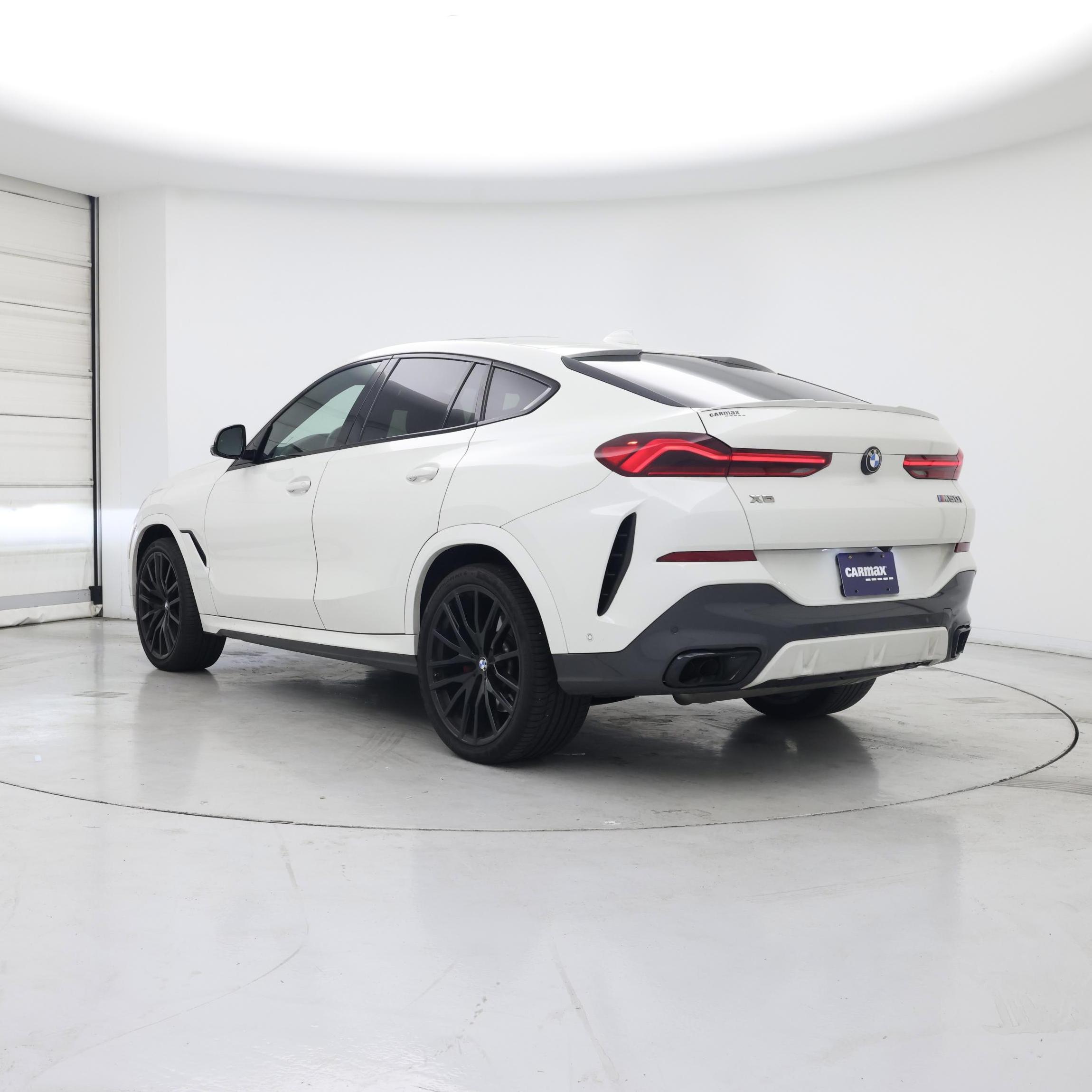 Thumbnail: 2021 BMW X6 - 2