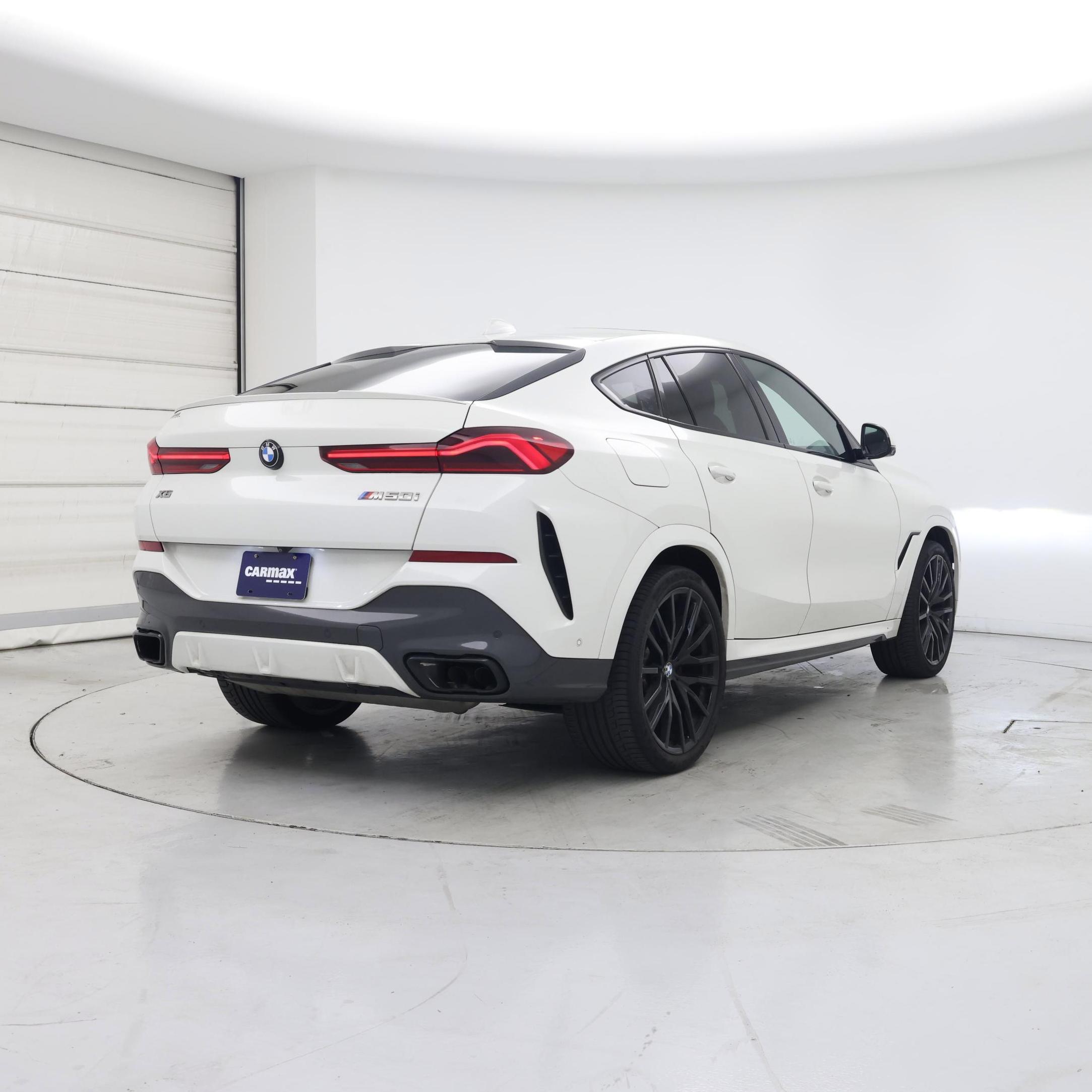Thumbnail: 2021 BMW X6 - 8