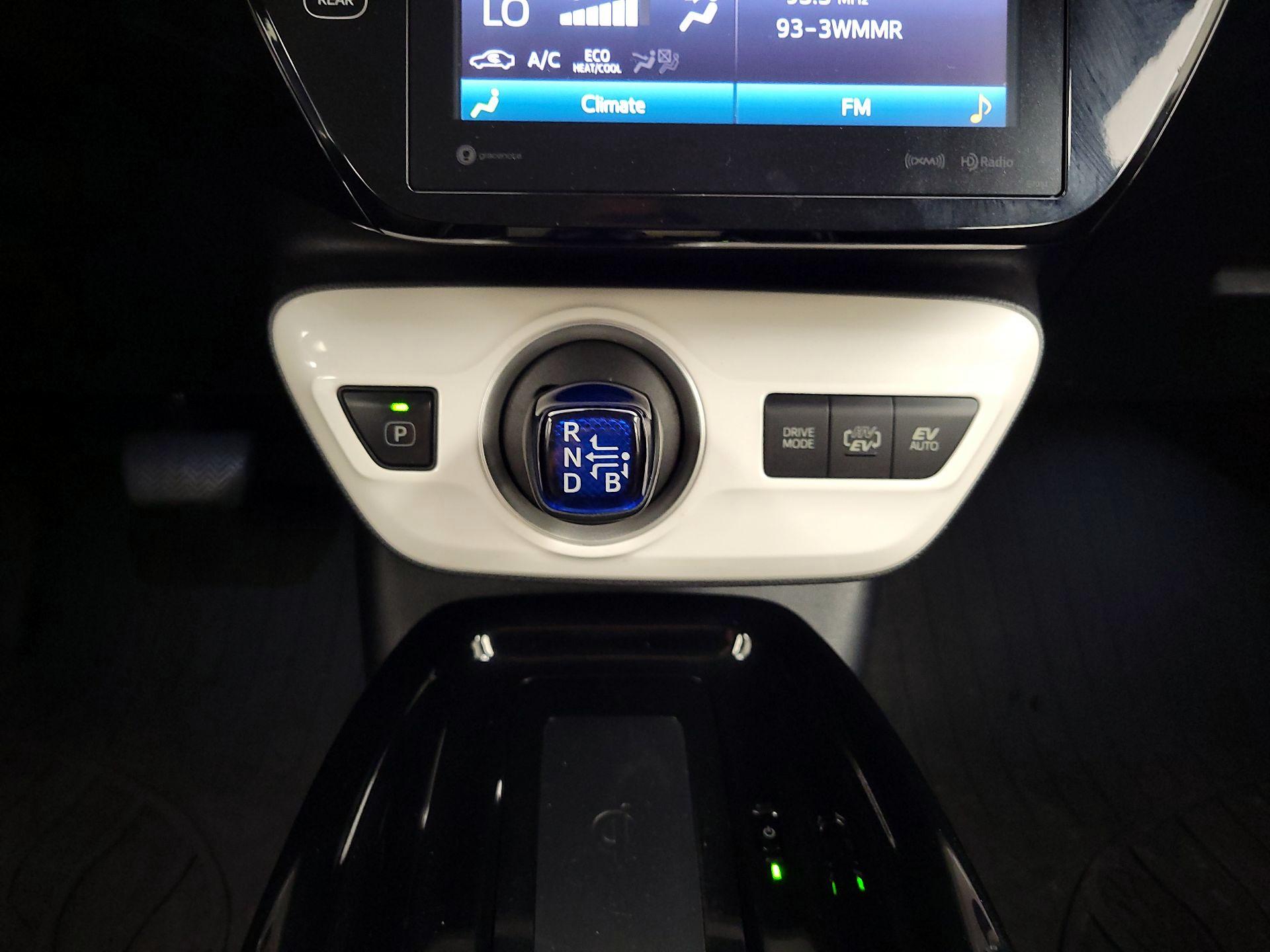 Thumbnail: 2017 Toyota Prius Prime - 18