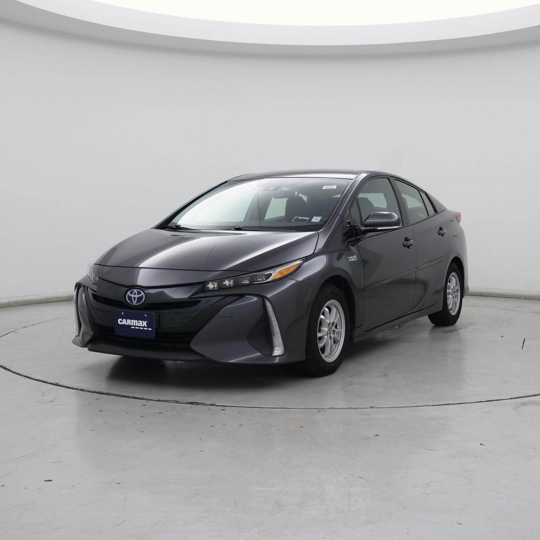 Thumbnail: 2017 Toyota Prius Prime - 4