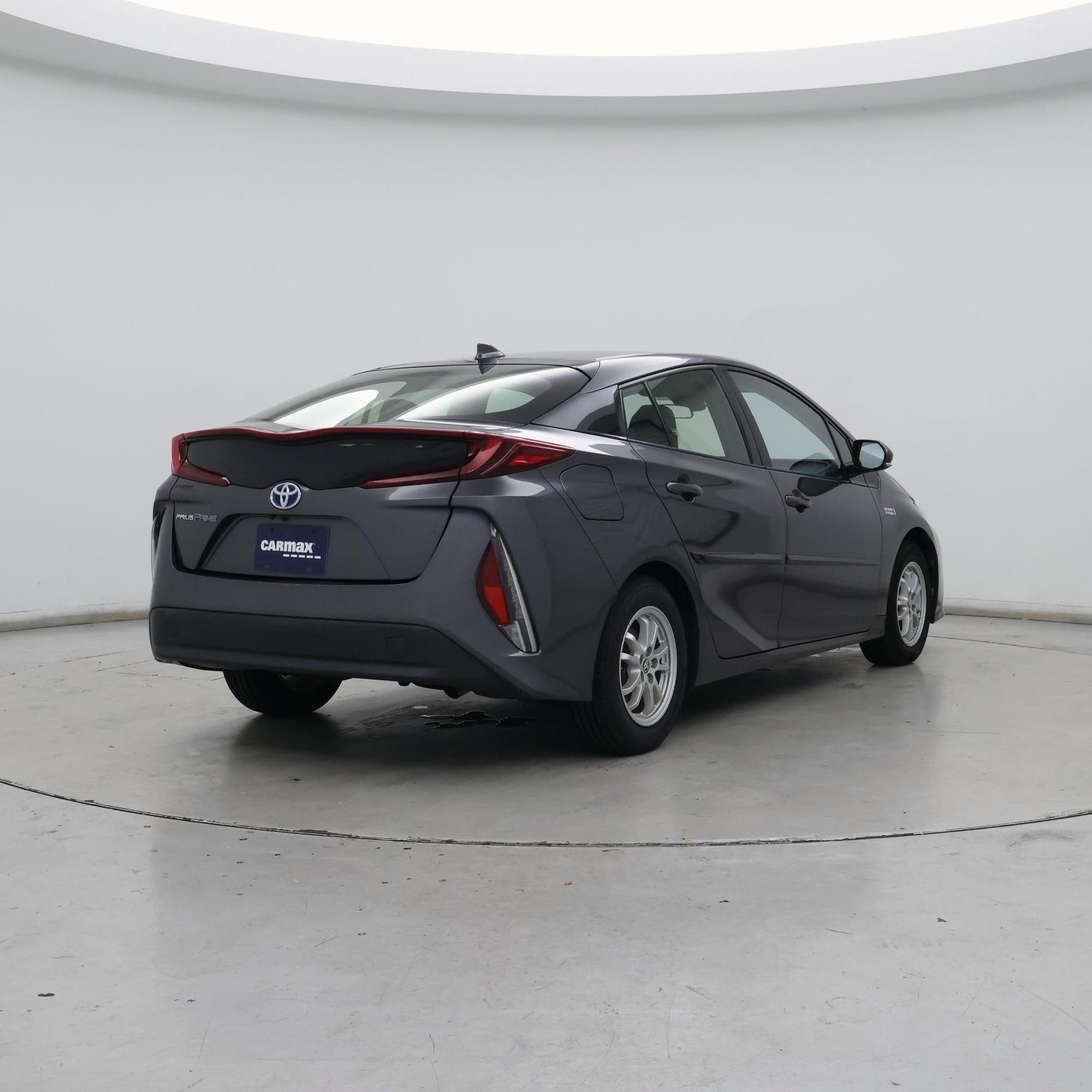 Thumbnail: 2017 Toyota Prius Prime - 8