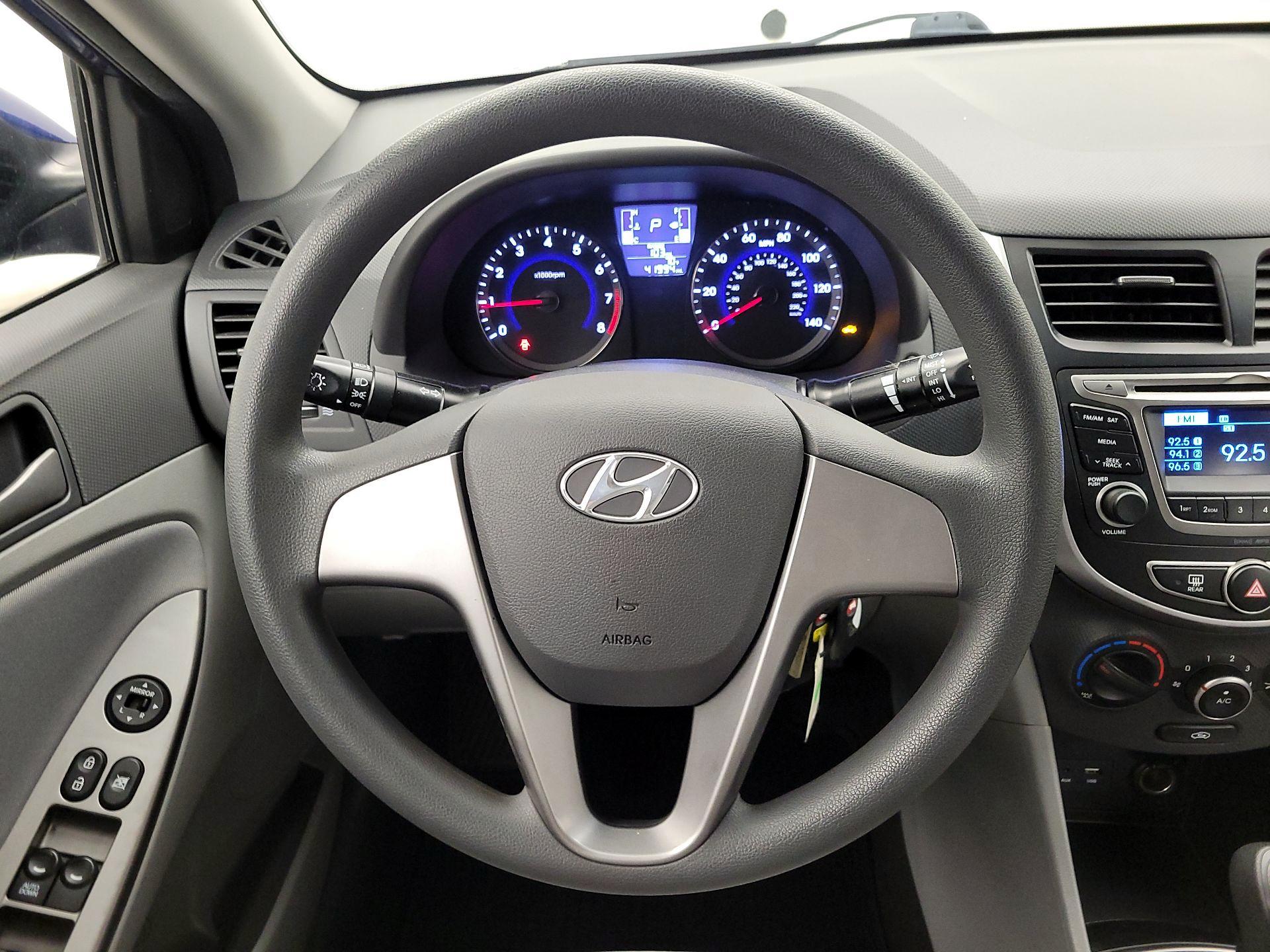 Thumbnail: 2016 Hyundai Accent - 10