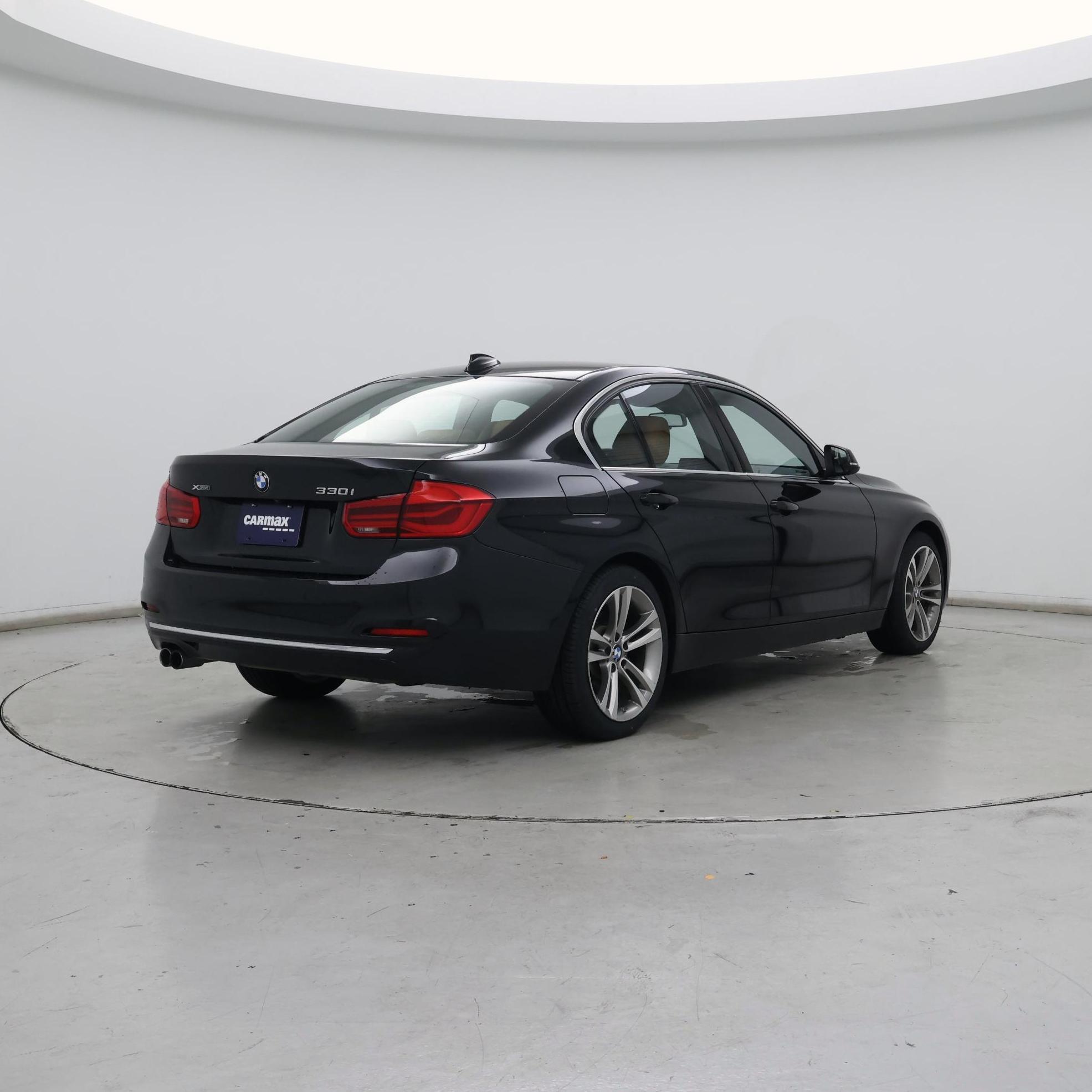 Thumbnail: 2018 BMW 3 Series - 8