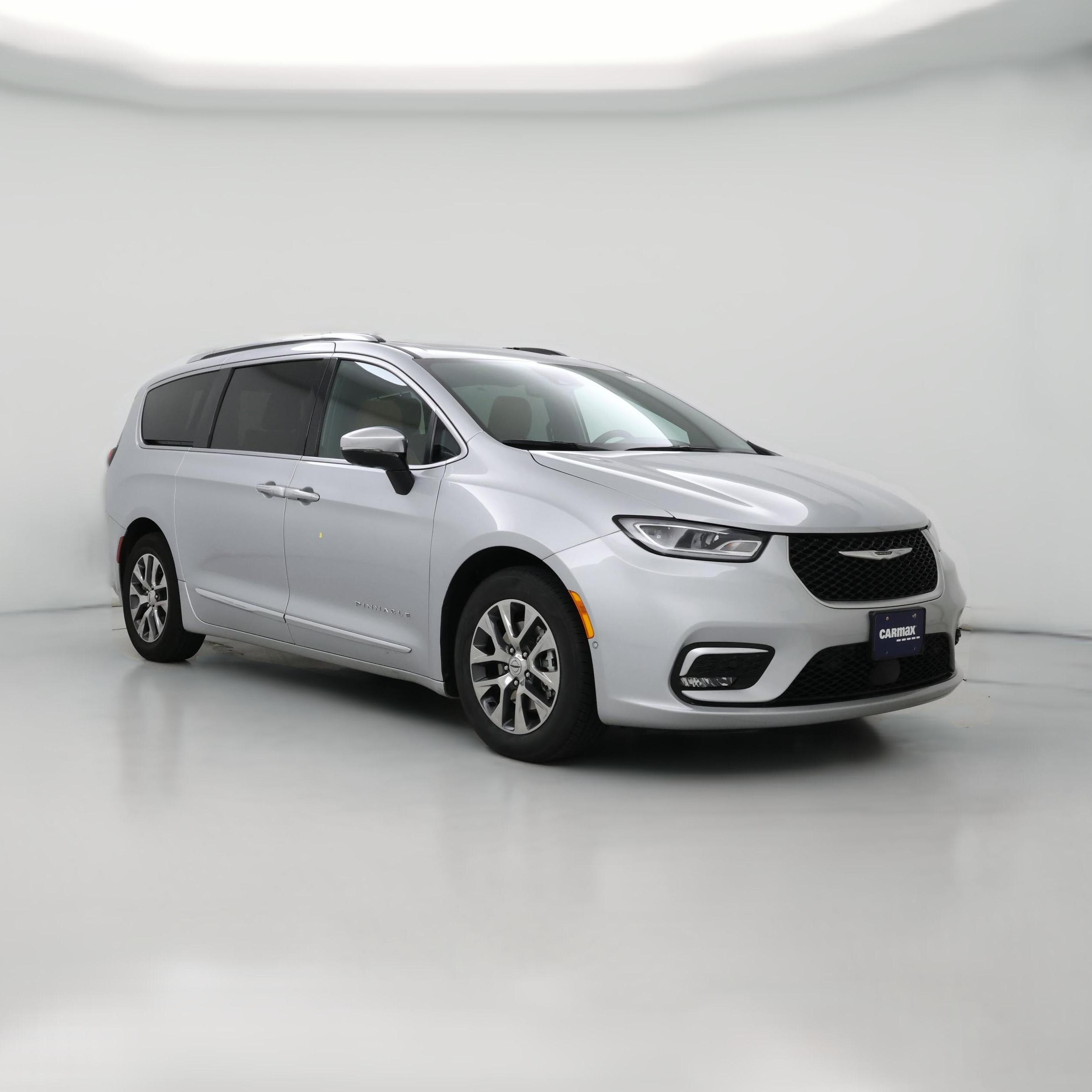 Thumbnail: 2023 Chrysler Pacifica - 1