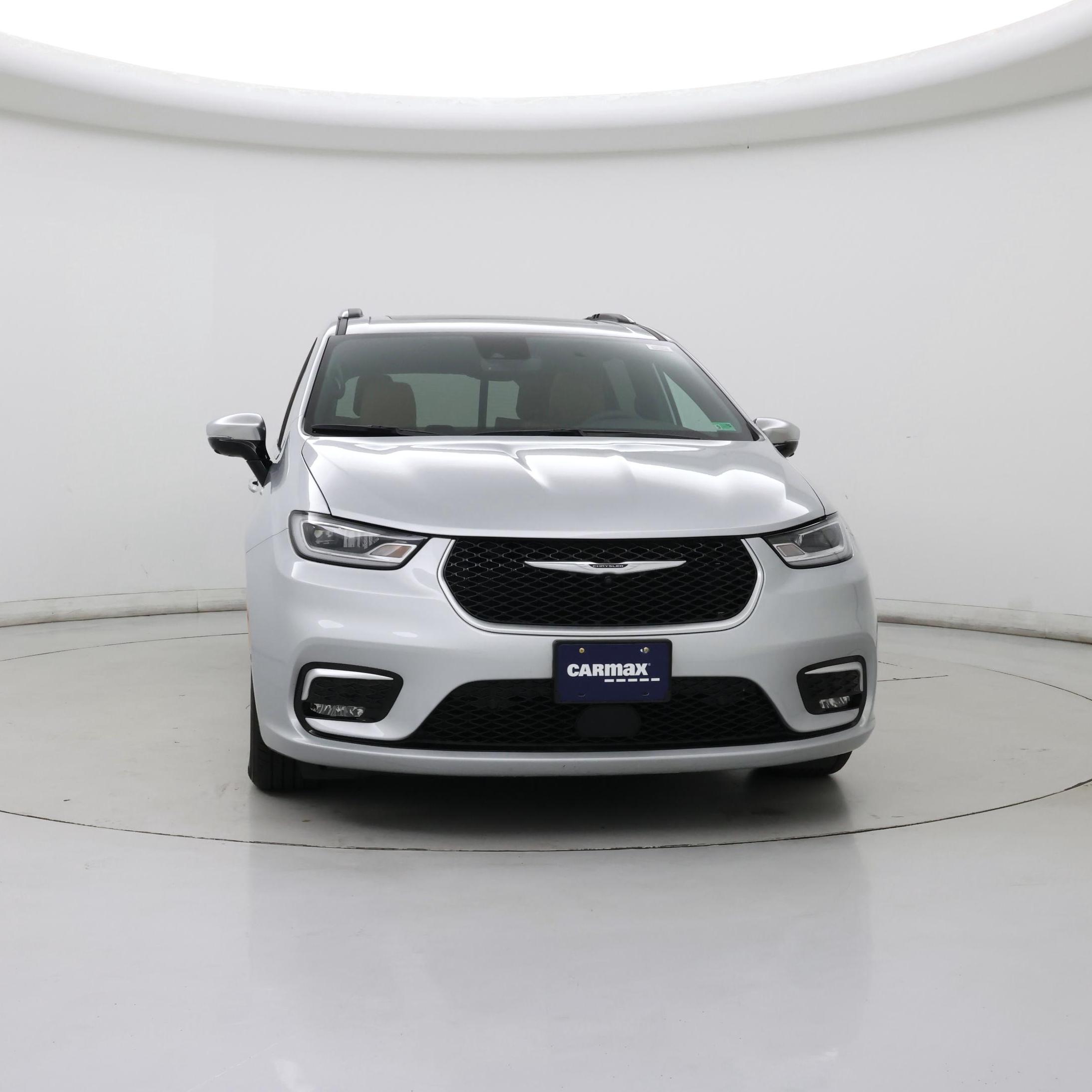 Thumbnail: 2023 Chrysler Pacifica - 5