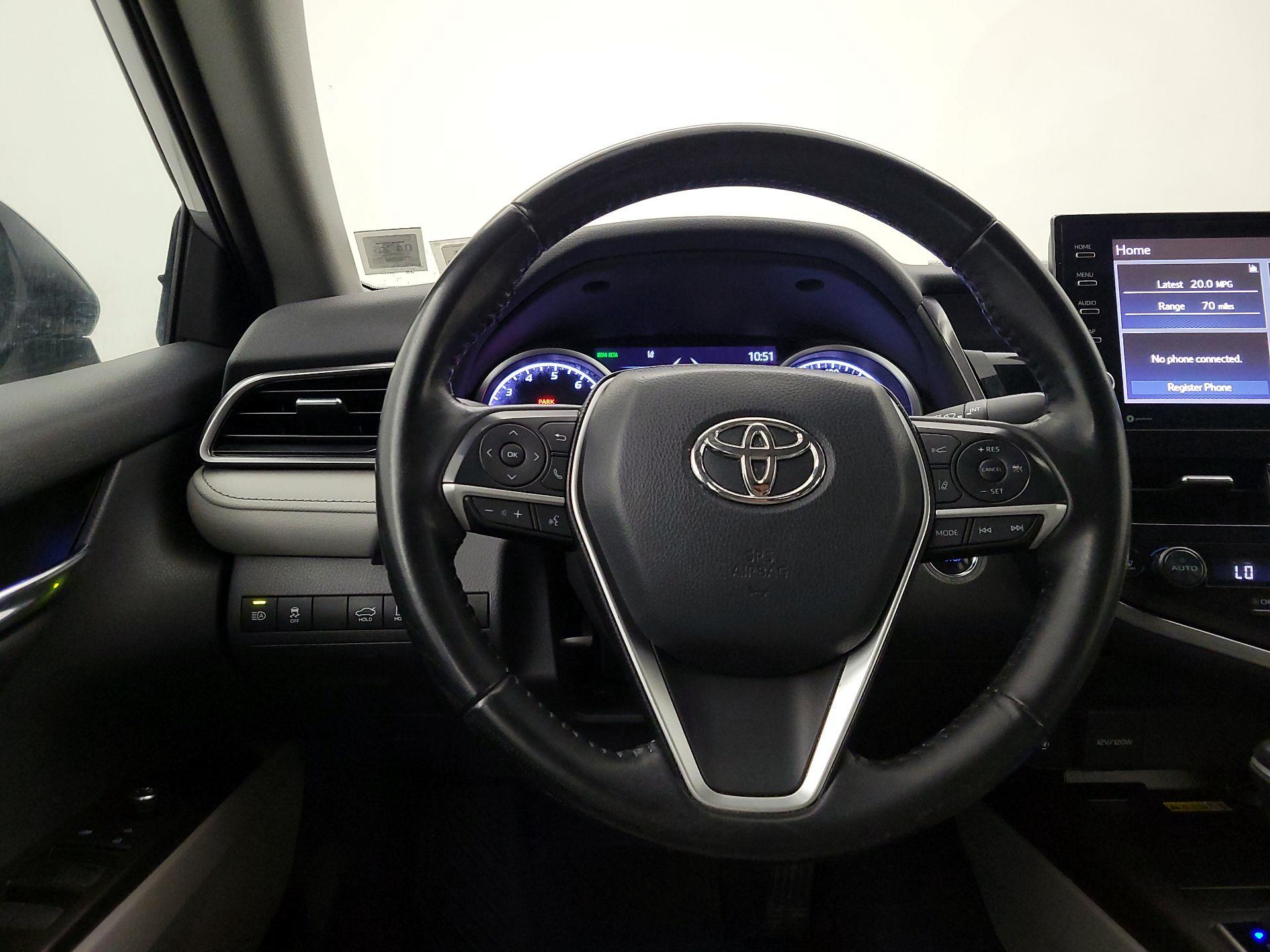 Thumbnail: 2022 Toyota Camry - 10