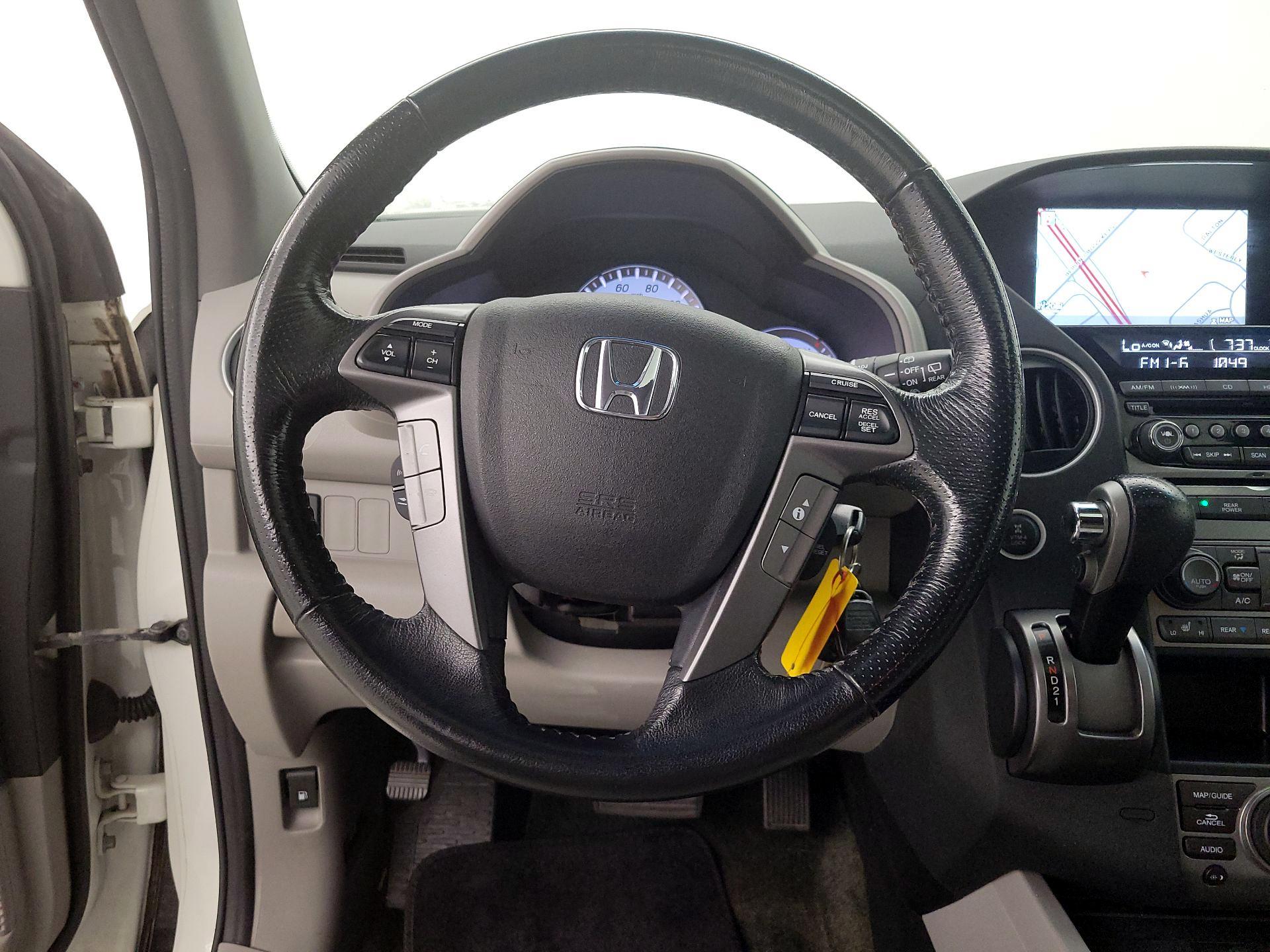 Thumbnail: 2015 Honda Pilot - 10