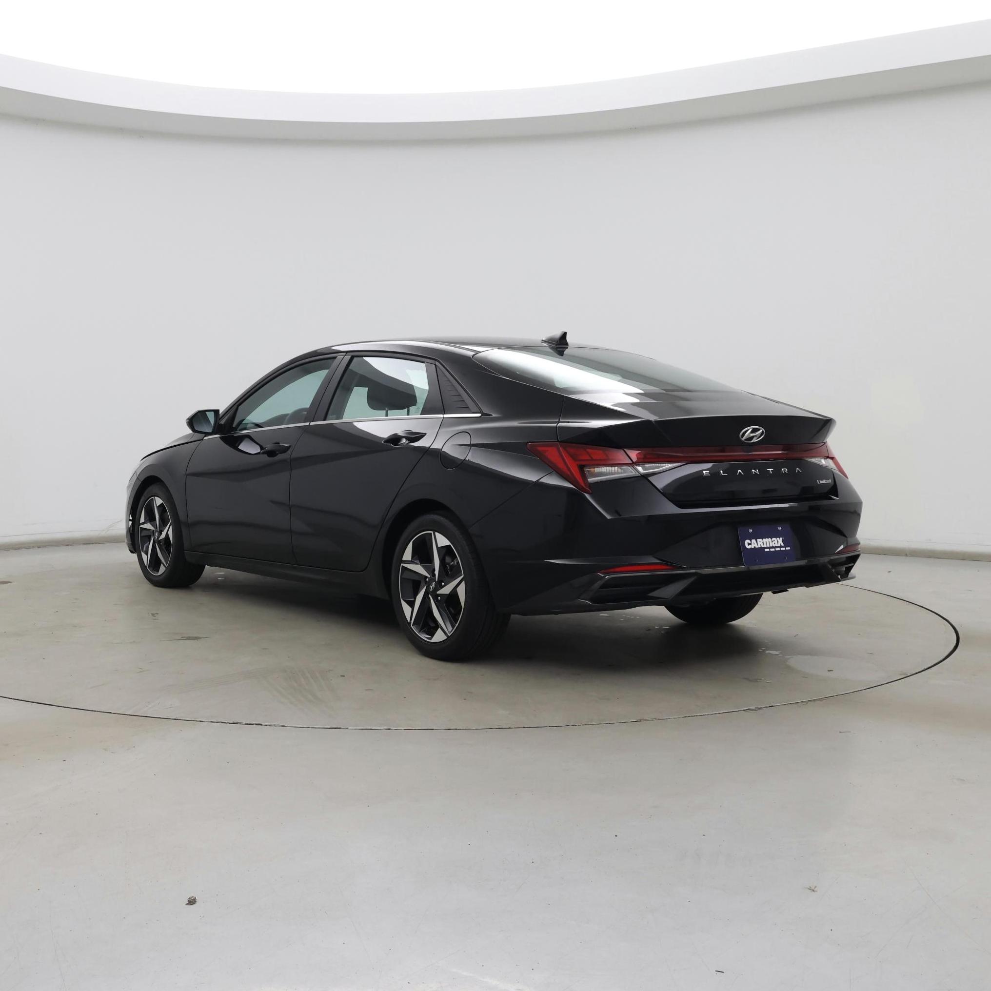 Thumbnail: 2023 Hyundai Elantra - 2