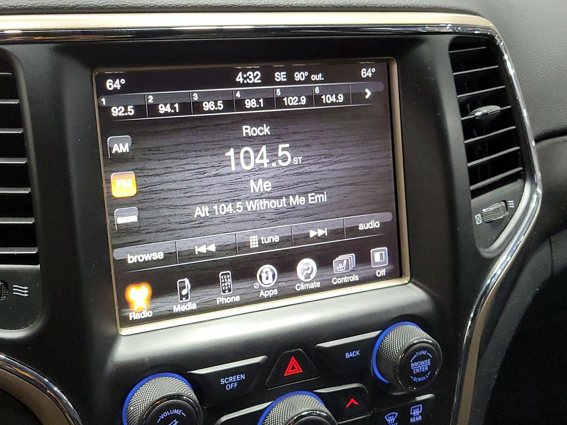 Thumbnail: 2015 Jeep Grand Cherokee - 15