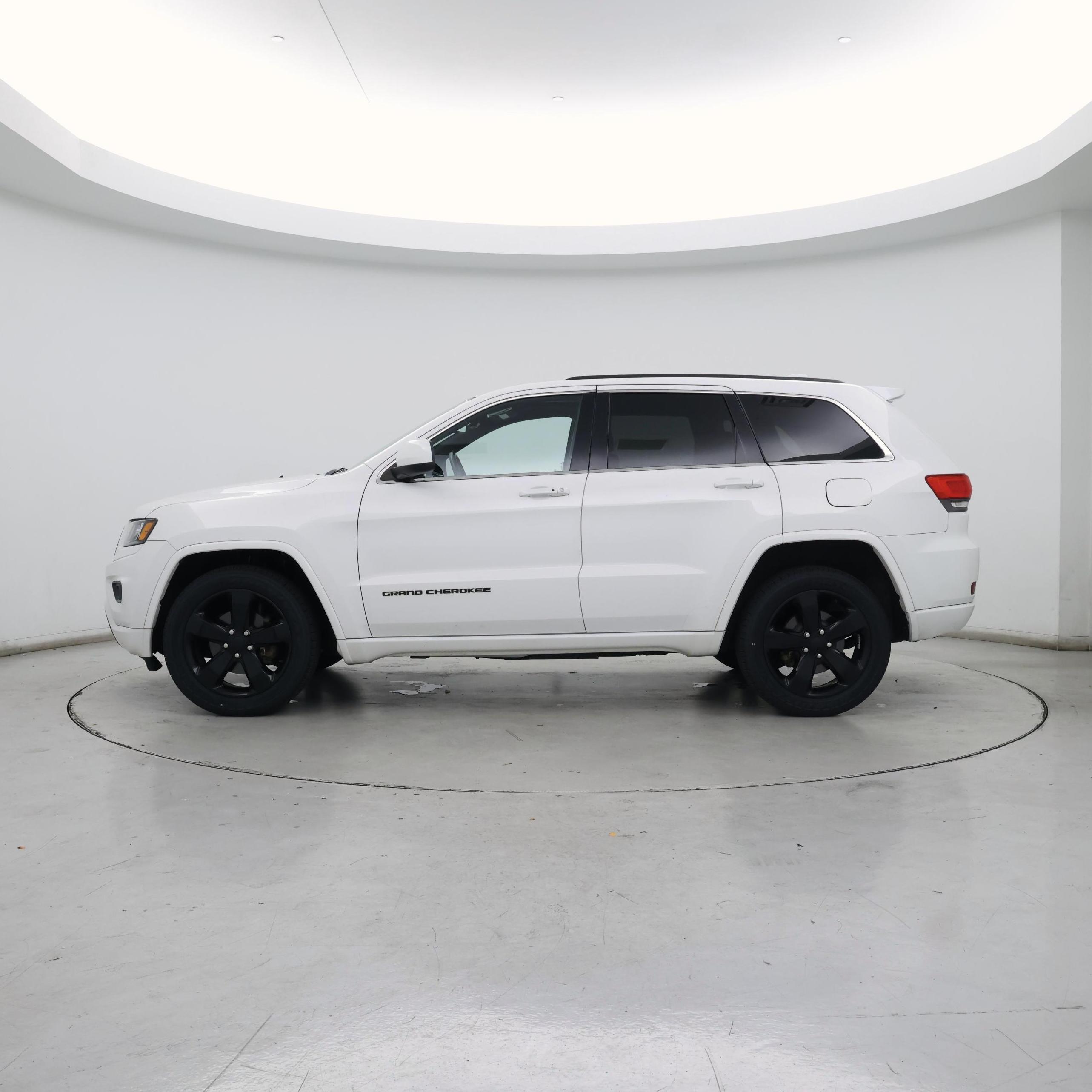 Thumbnail: 2015 Jeep Grand Cherokee - 3