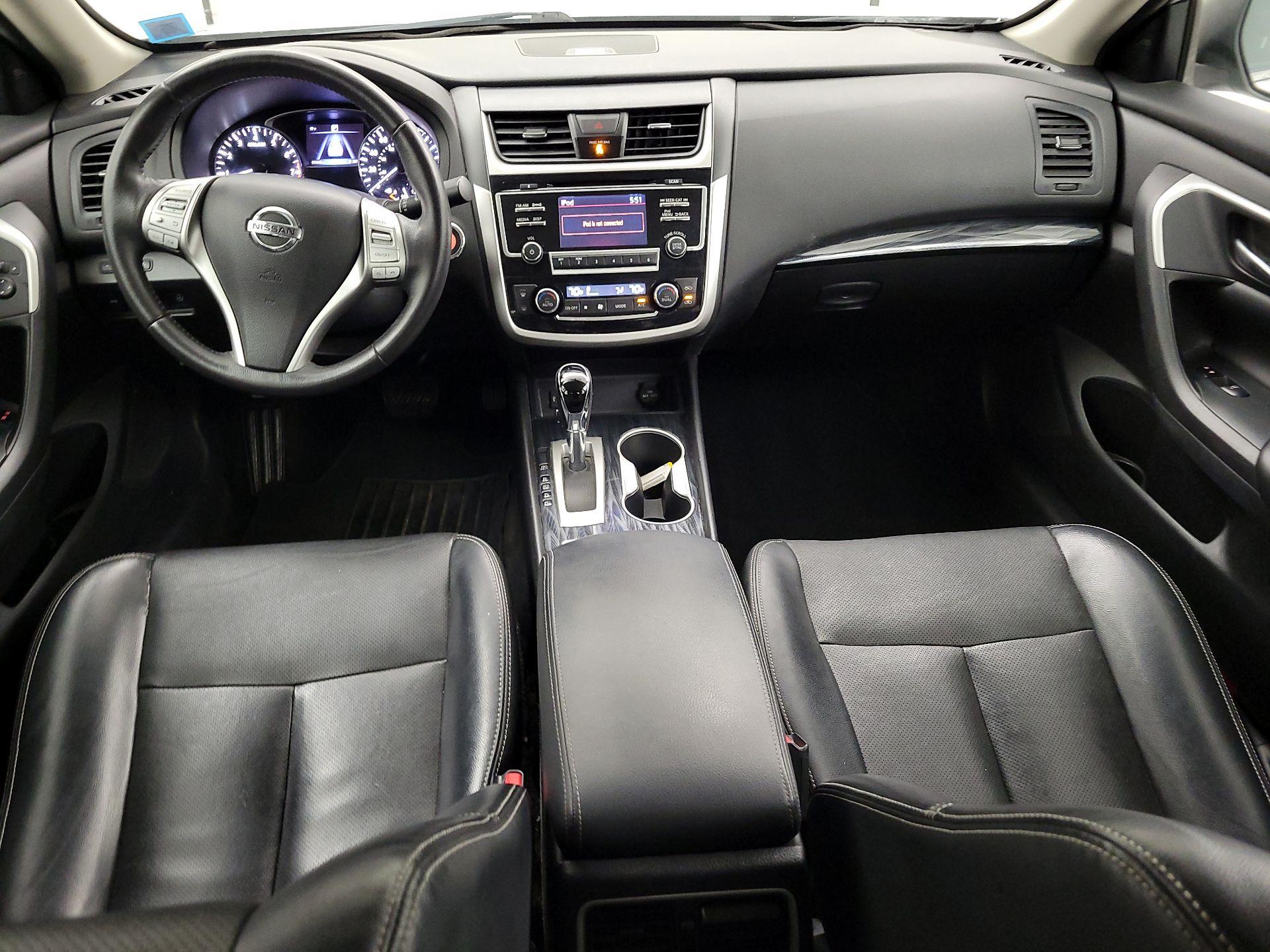 Thumbnail: 2018 Nissan Altima - 9