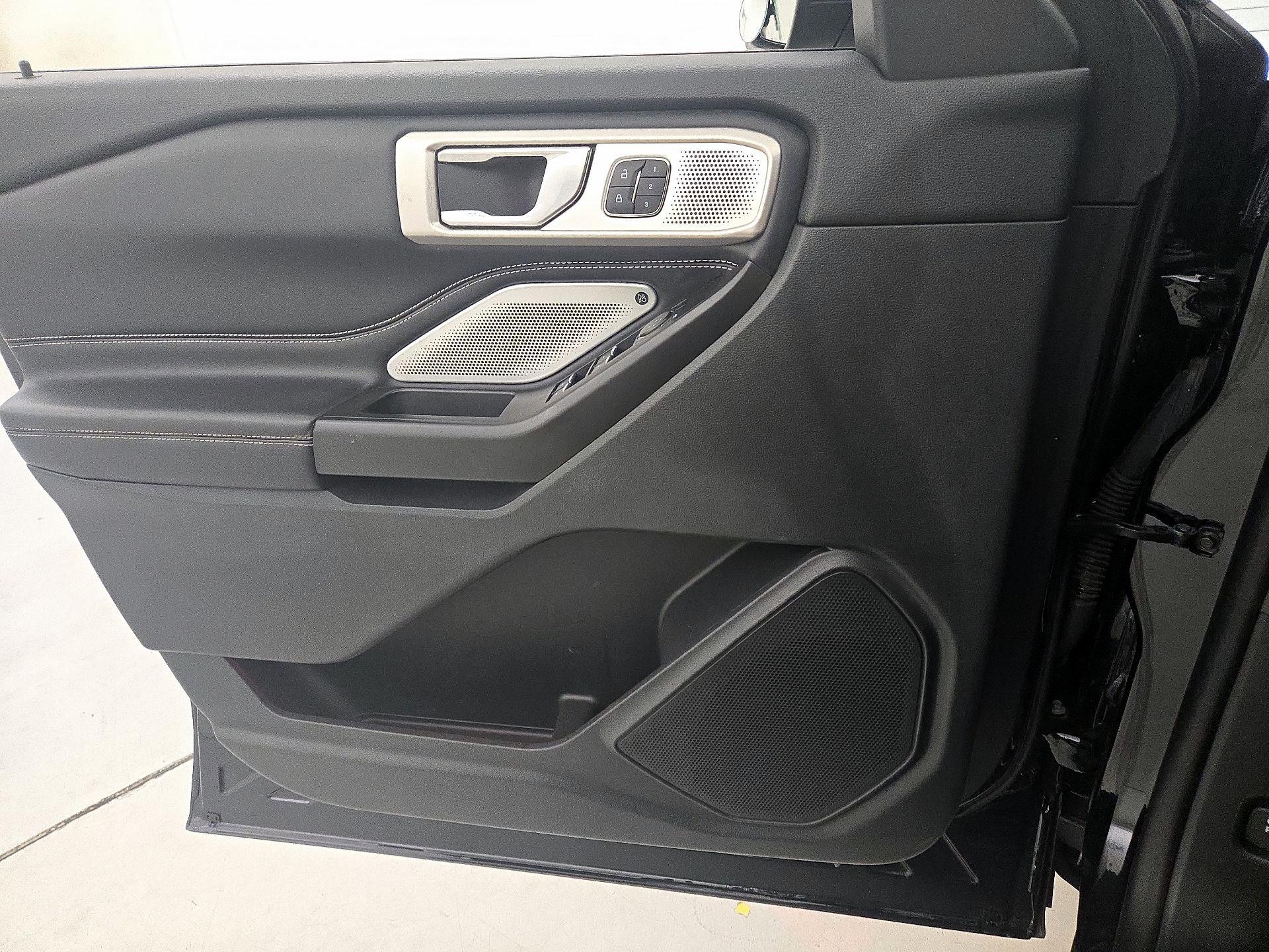 Thumbnail: 2020 Ford Explorer - 12