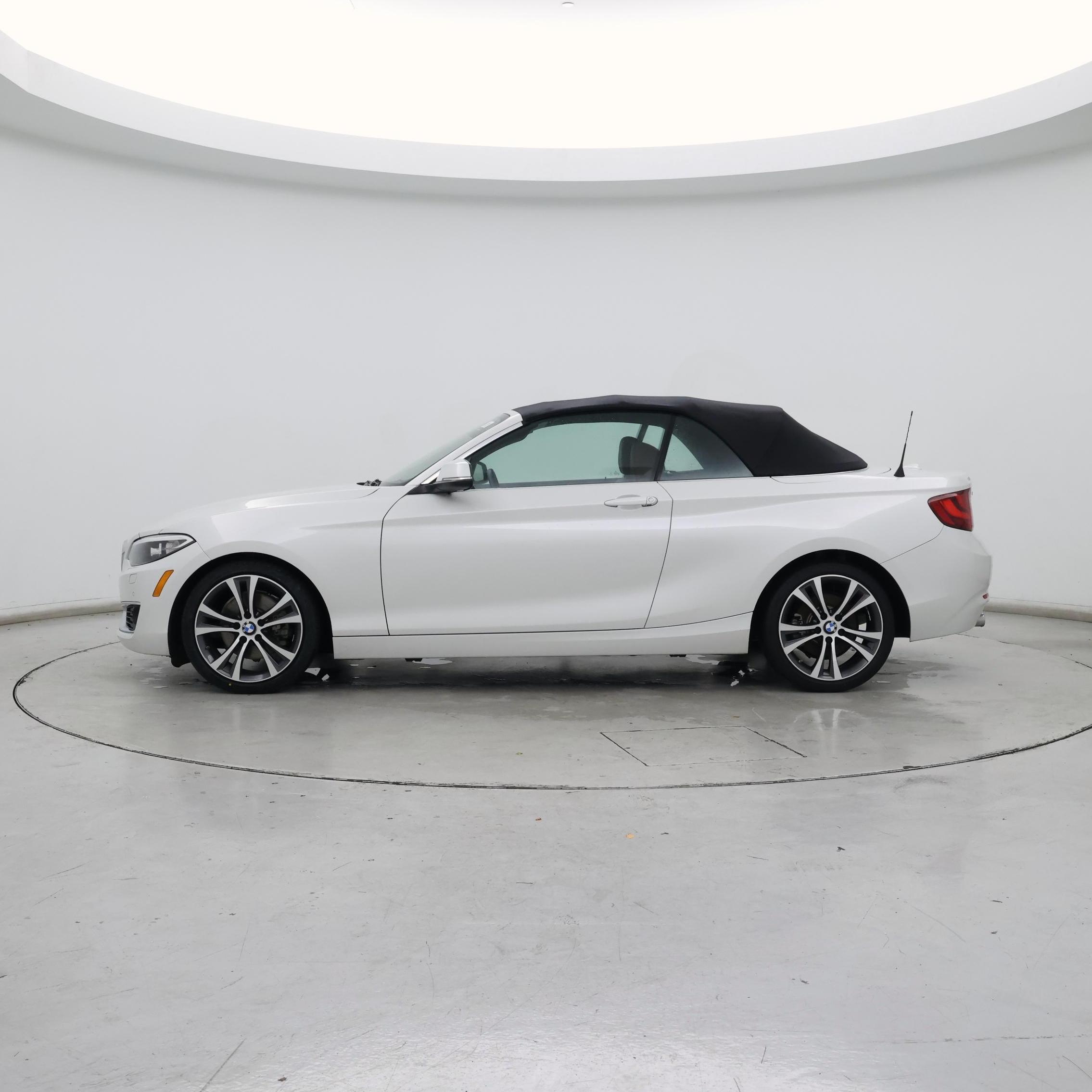 Thumbnail: 2016 BMW 2 Series - 3