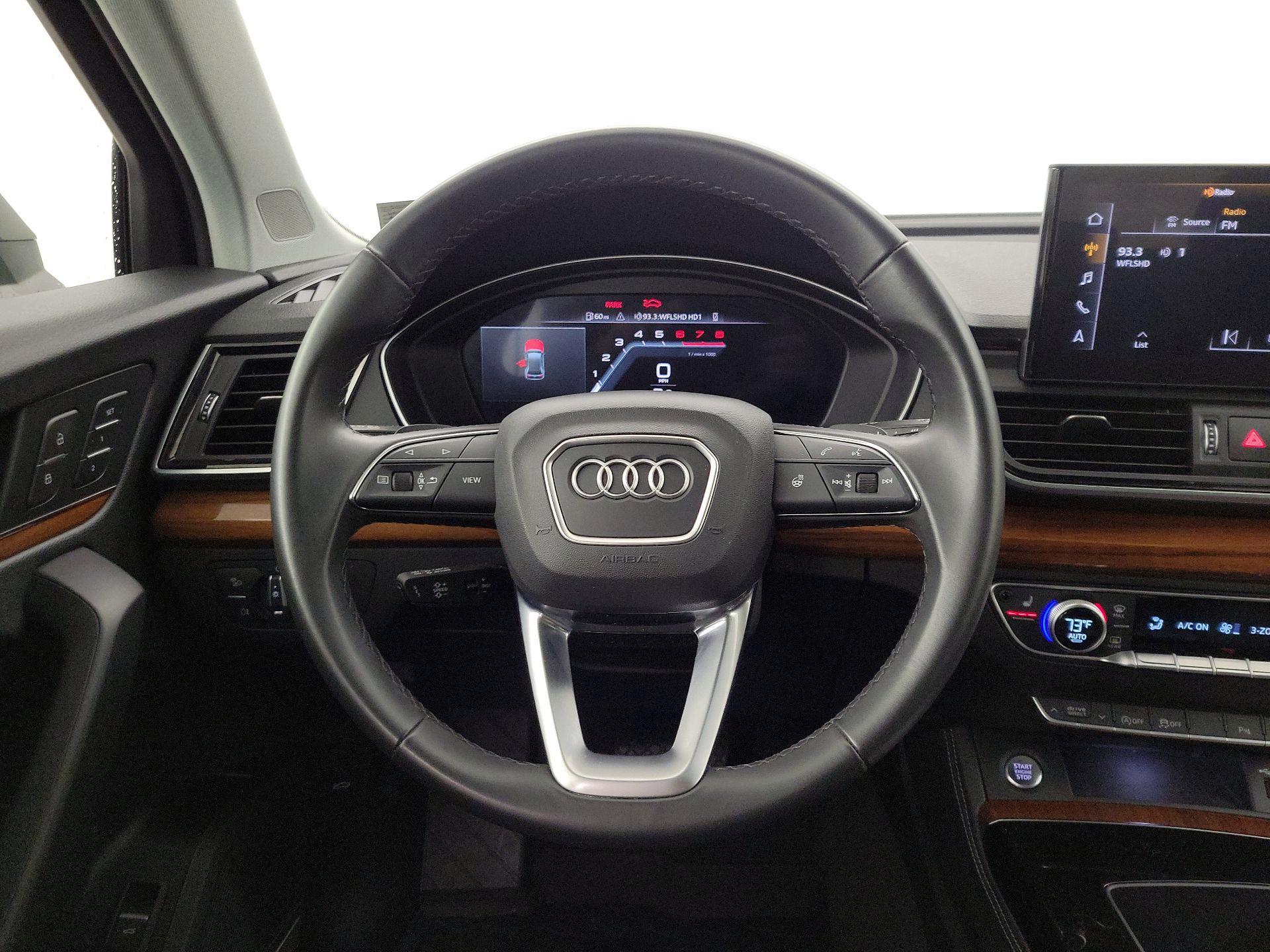 Thumbnail: 2023 Audi Q5 - 10
