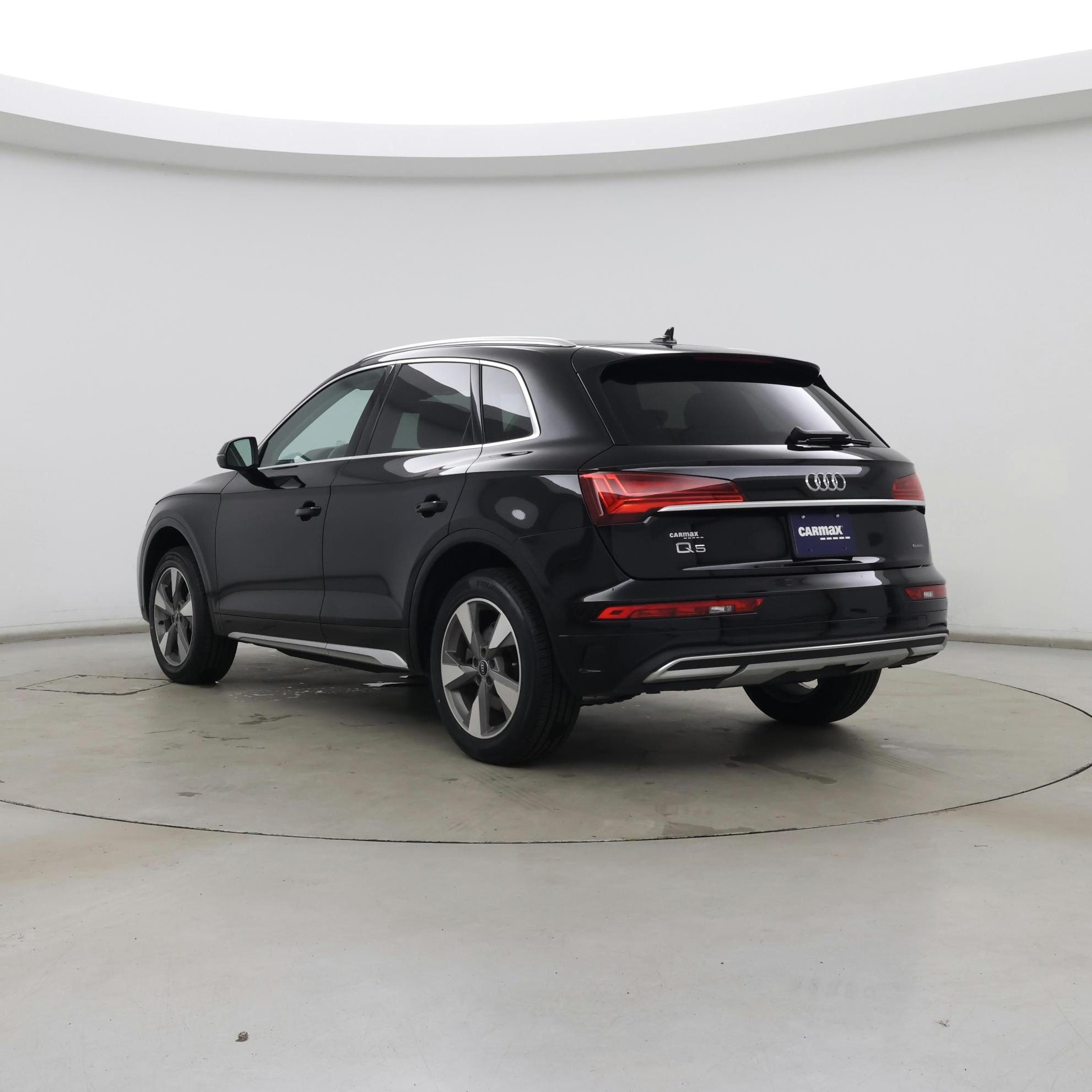 Thumbnail: 2023 Audi Q5 - 2