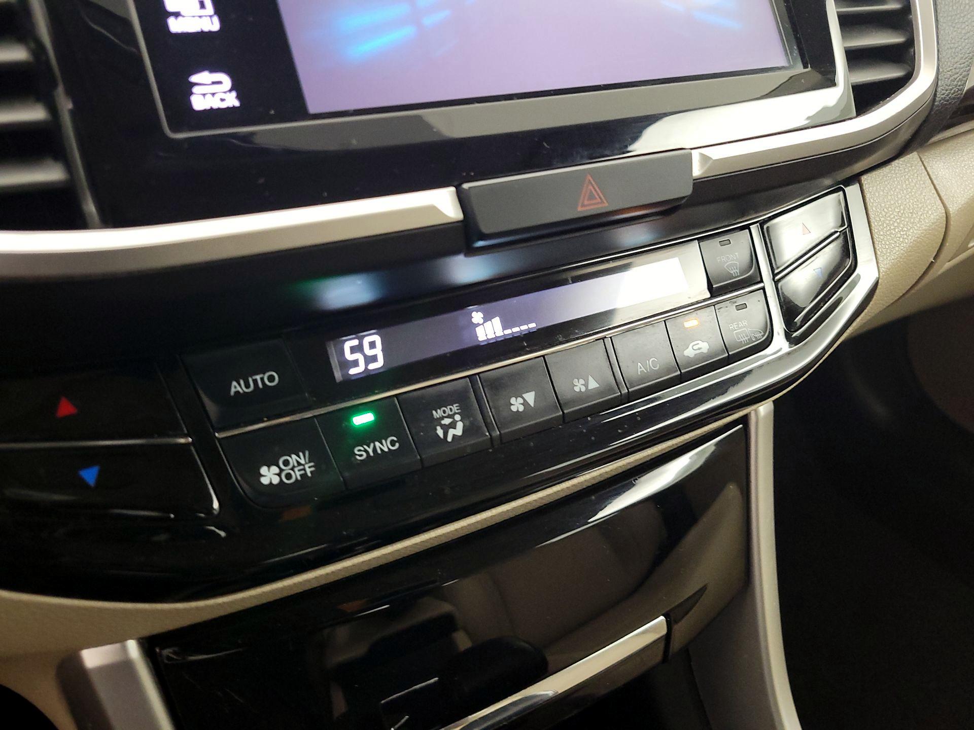 Thumbnail: 2017 Honda Accord - 16