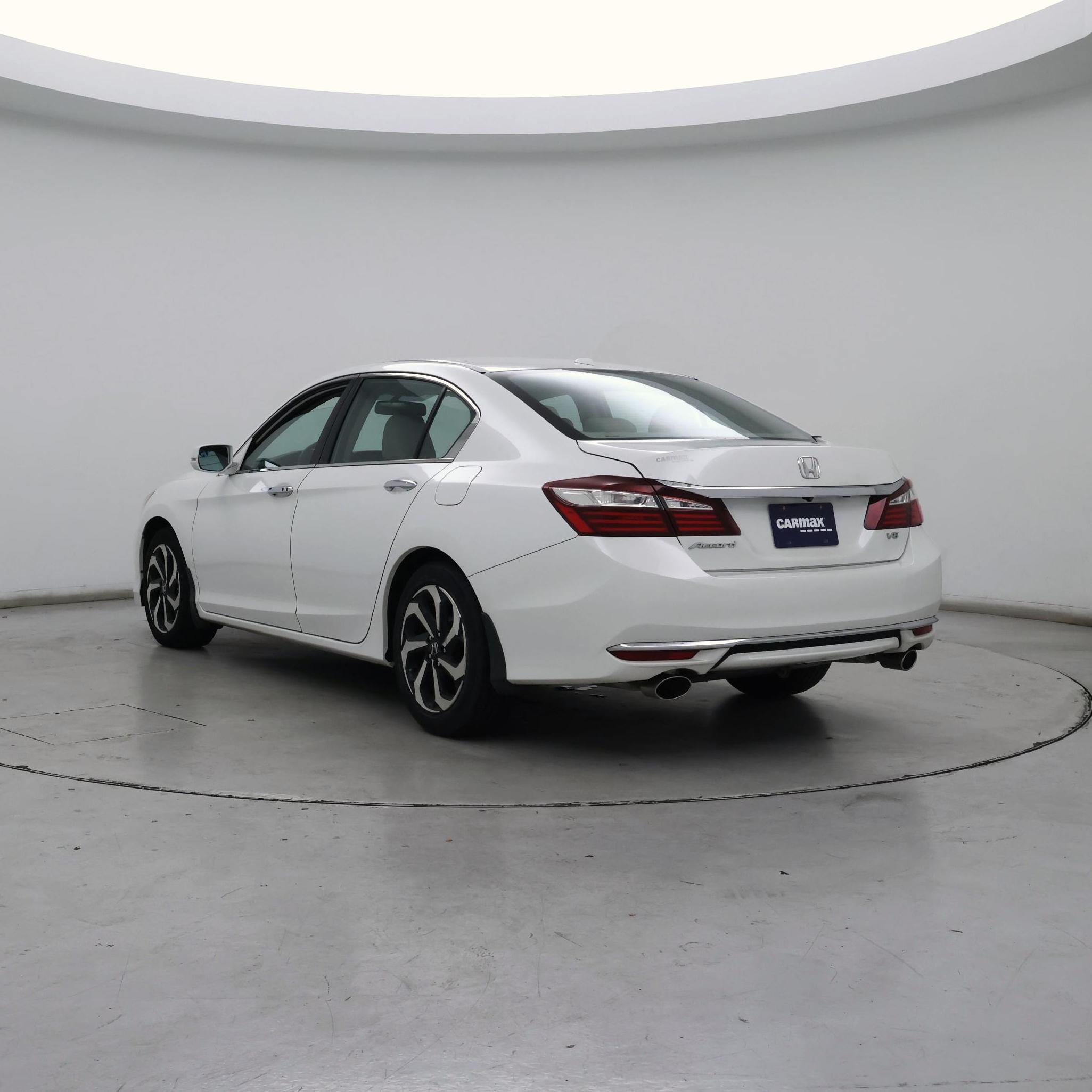 Thumbnail: 2017 Honda Accord - 2