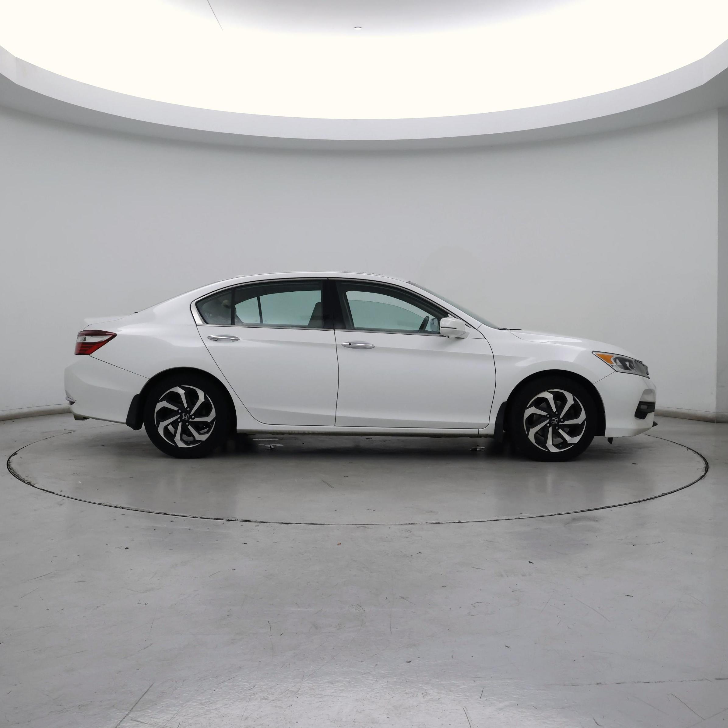 Thumbnail: 2017 Honda Accord - 7