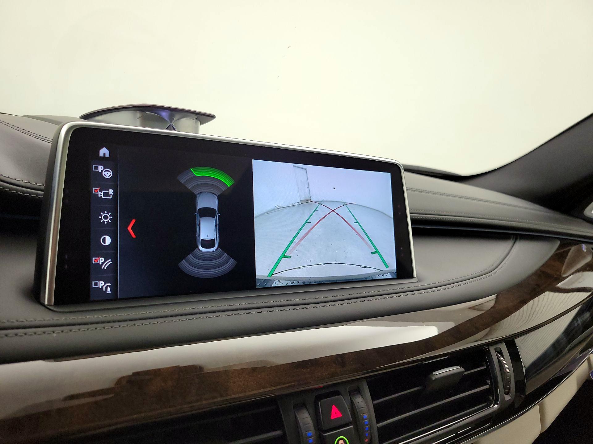Thumbnail: 2019 BMW X6 - 15