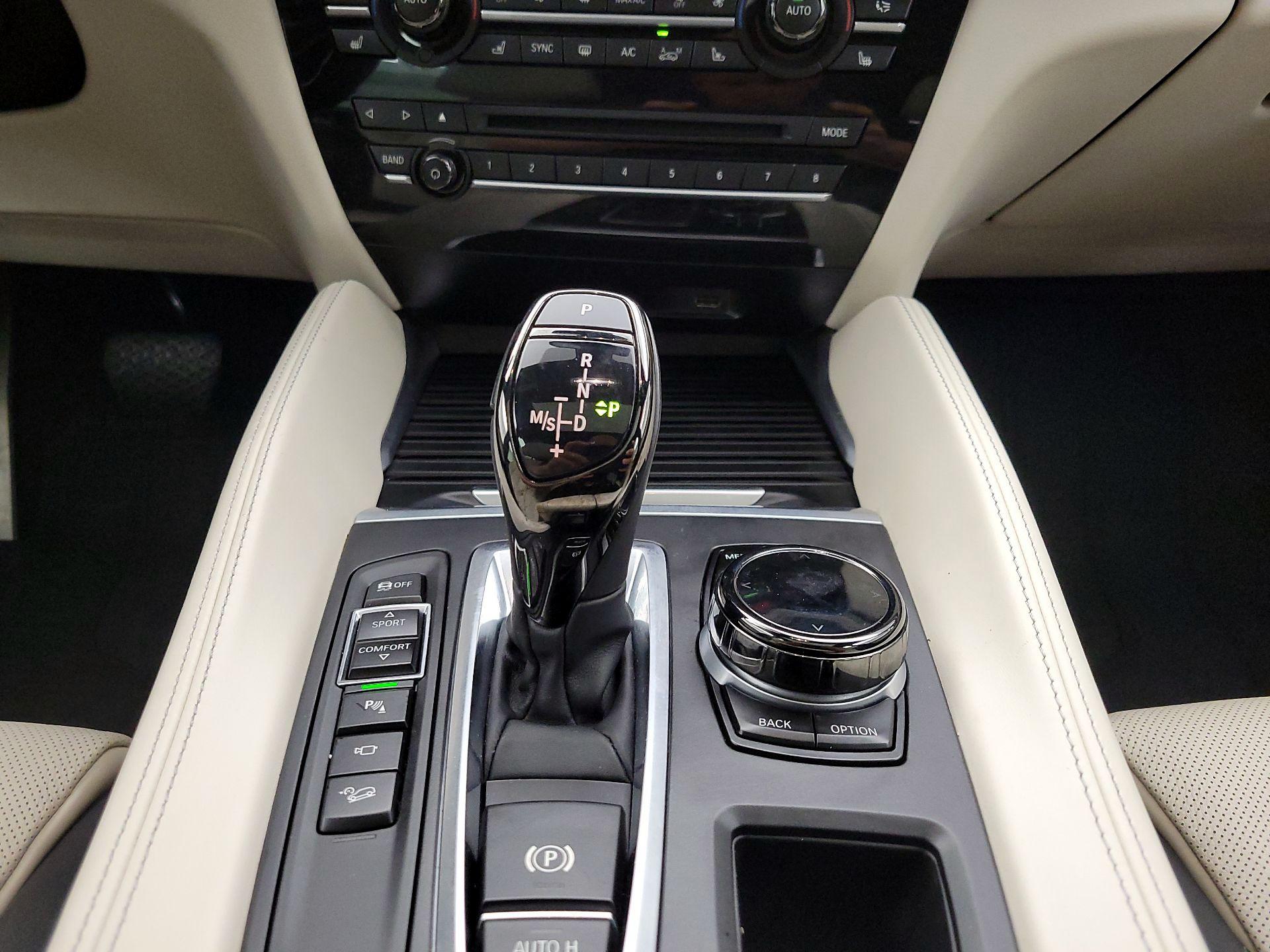 Thumbnail: 2019 BMW X6 - 18