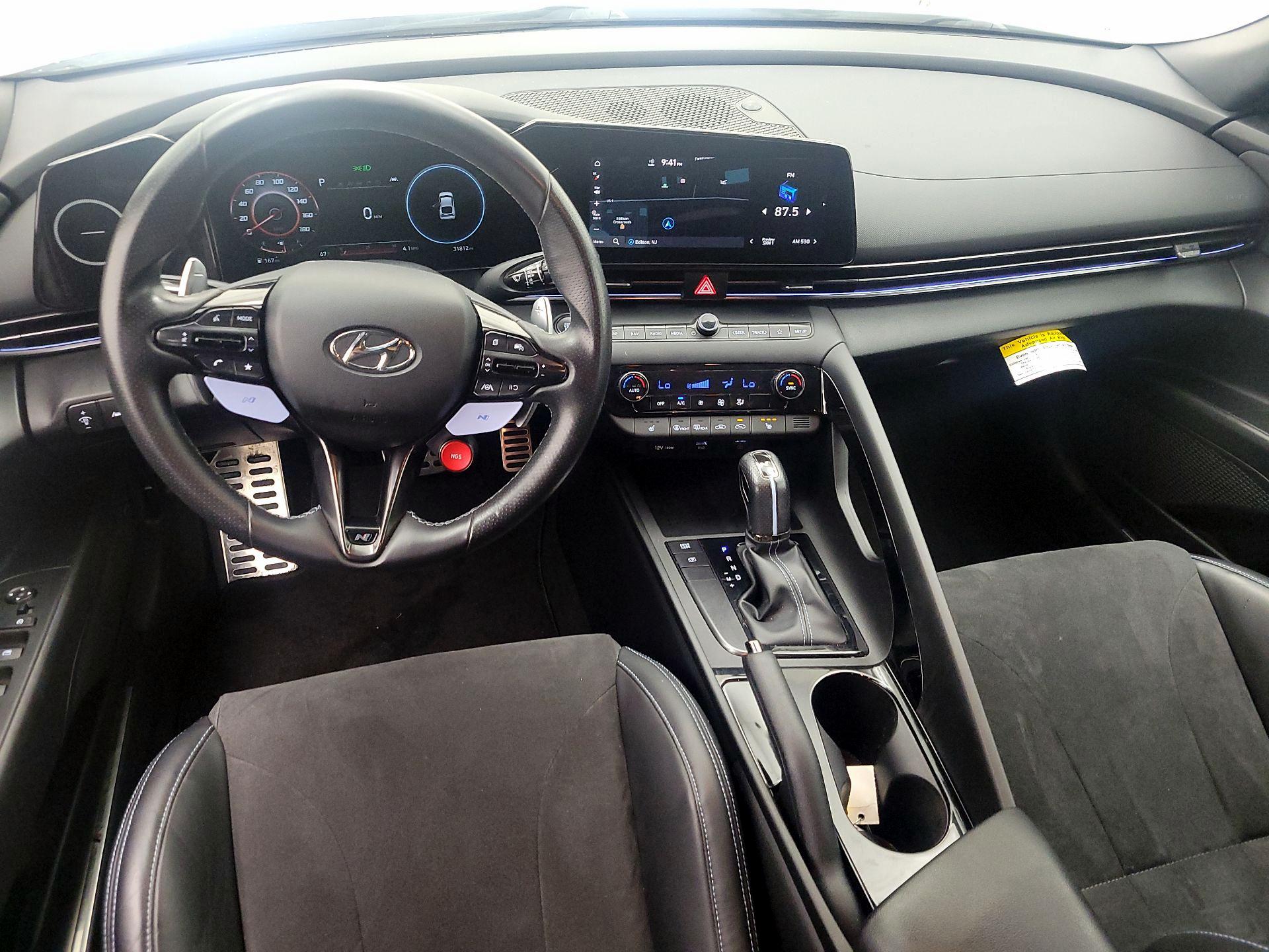 Thumbnail: 2022 Hyundai Elantra - 9