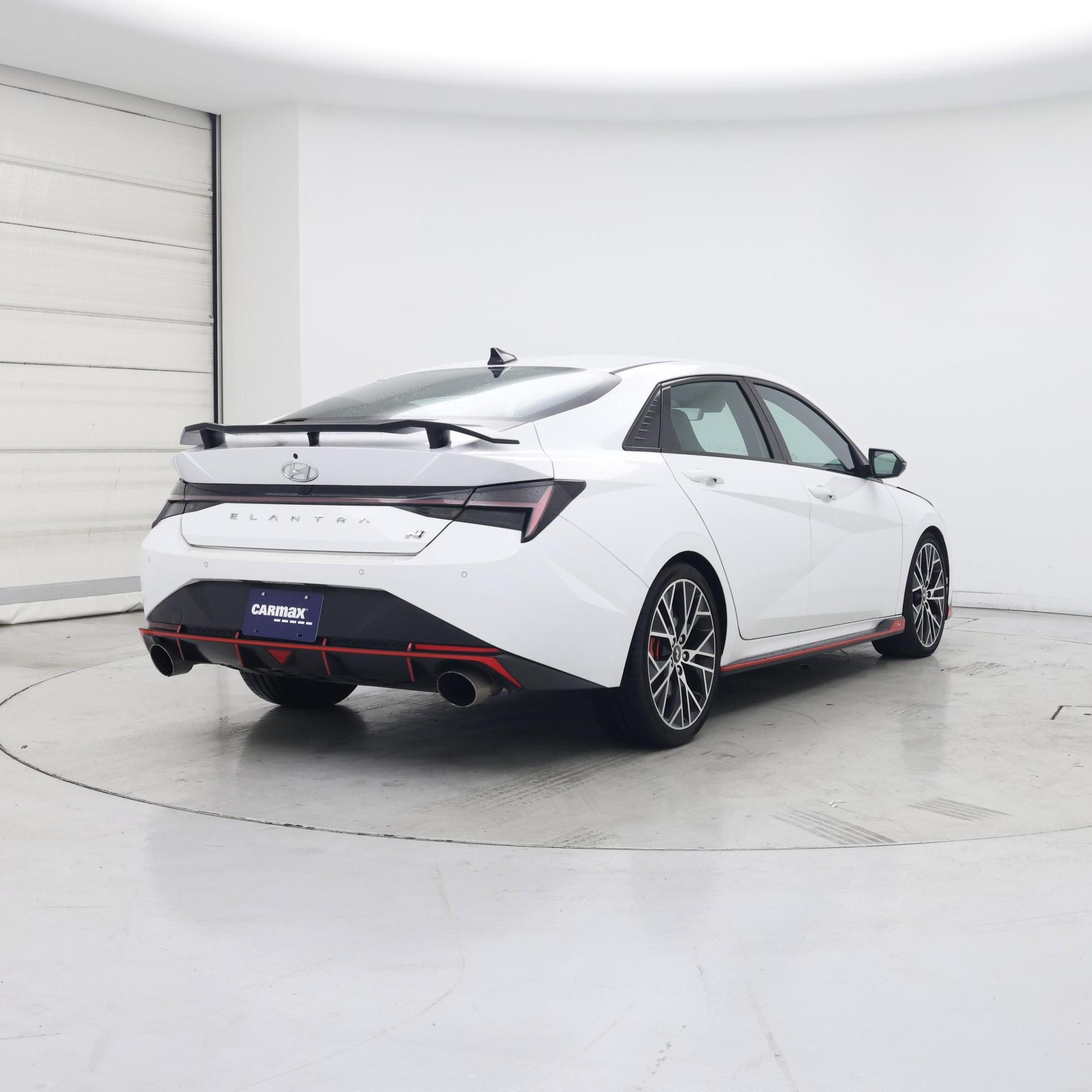 Thumbnail: 2022 Hyundai Elantra - 8