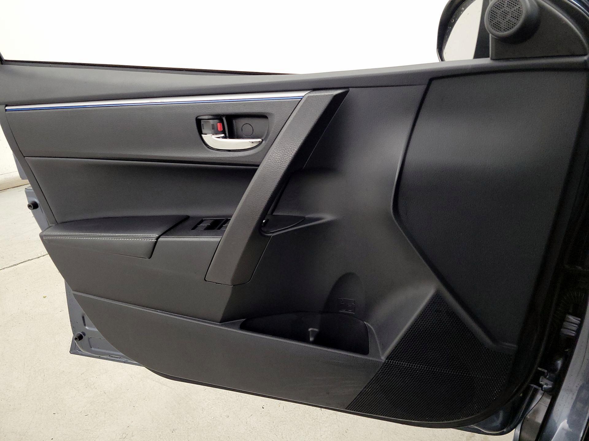 Thumbnail: 2014 Toyota Corolla - 12