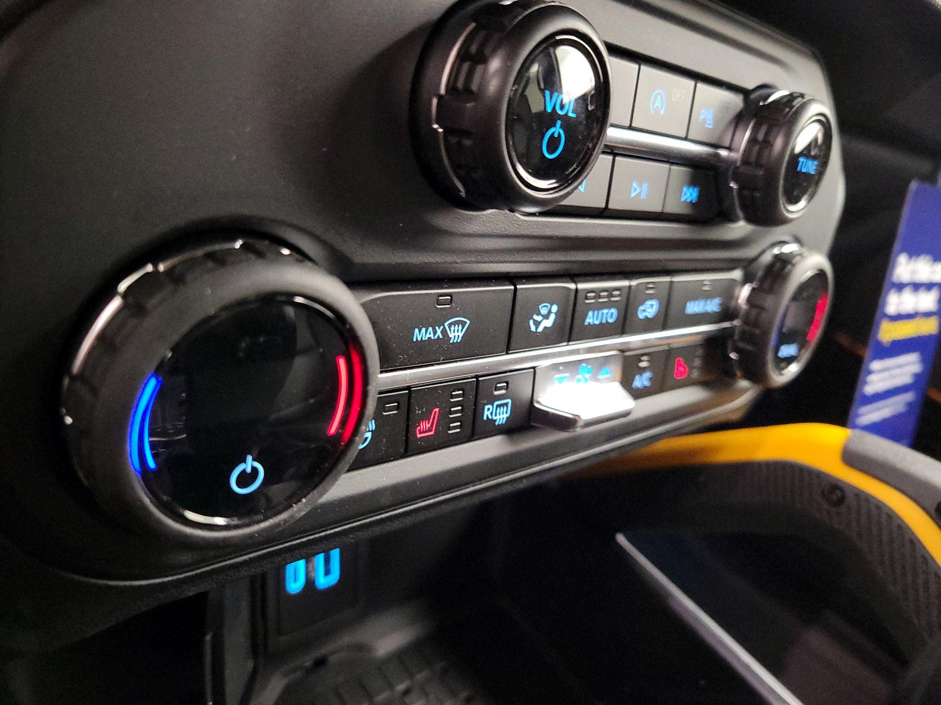 Thumbnail: 2024 Ford Bronco - 17