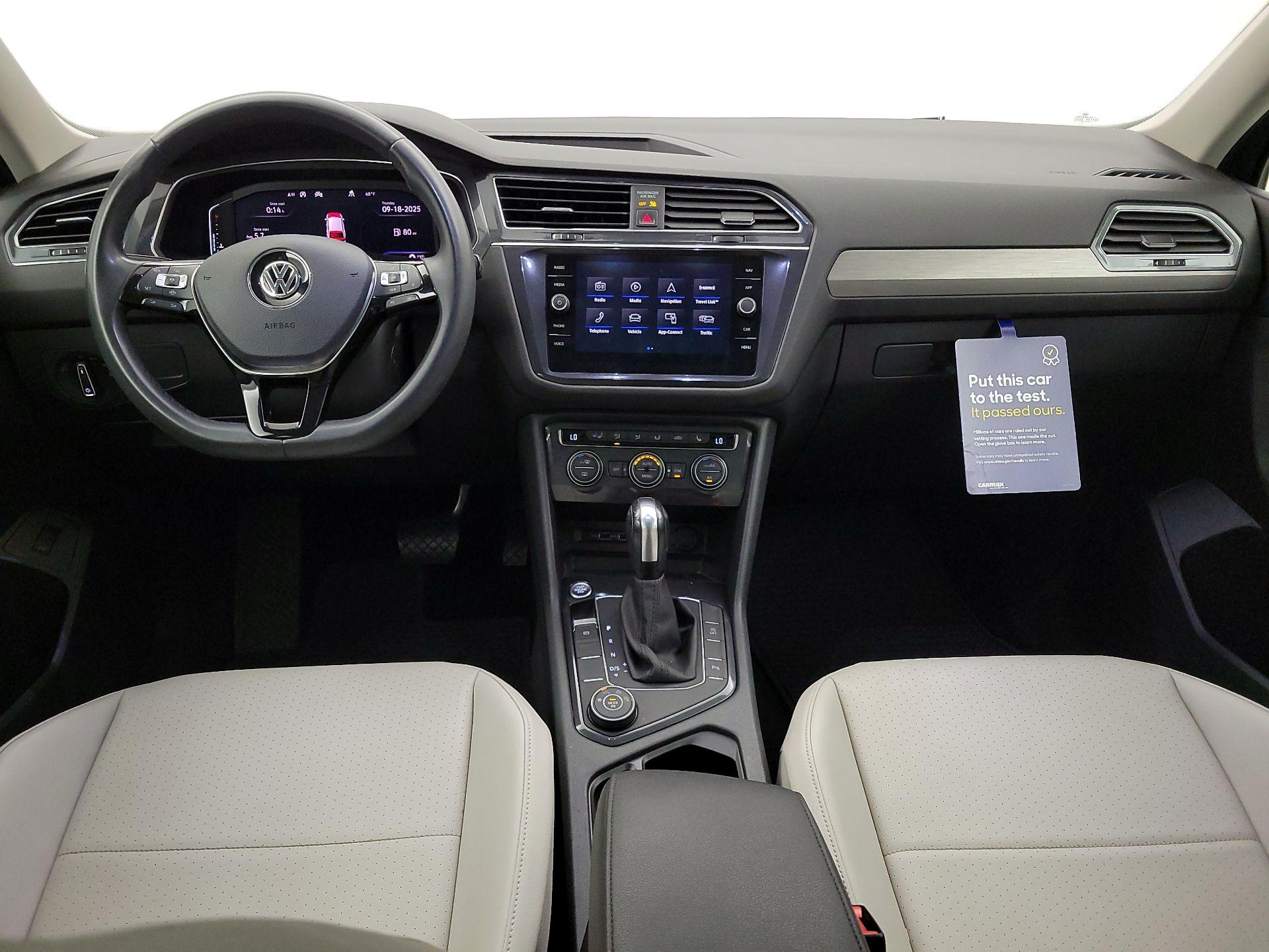 Thumbnail: 2020 Volkswagen Tiguan - 9