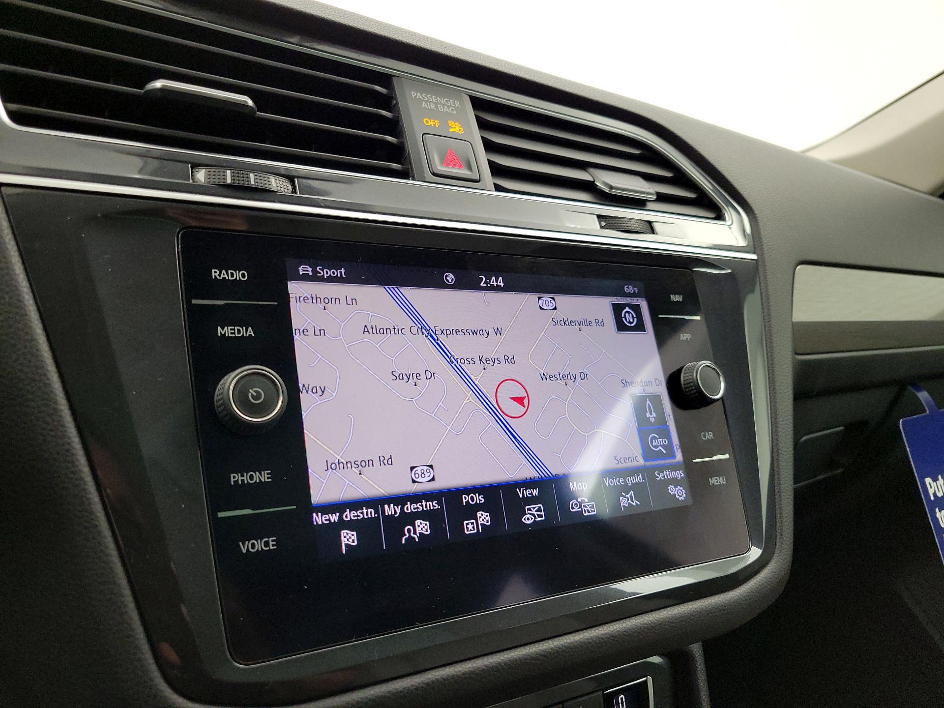 Thumbnail: 2020 Volkswagen Tiguan - 14
