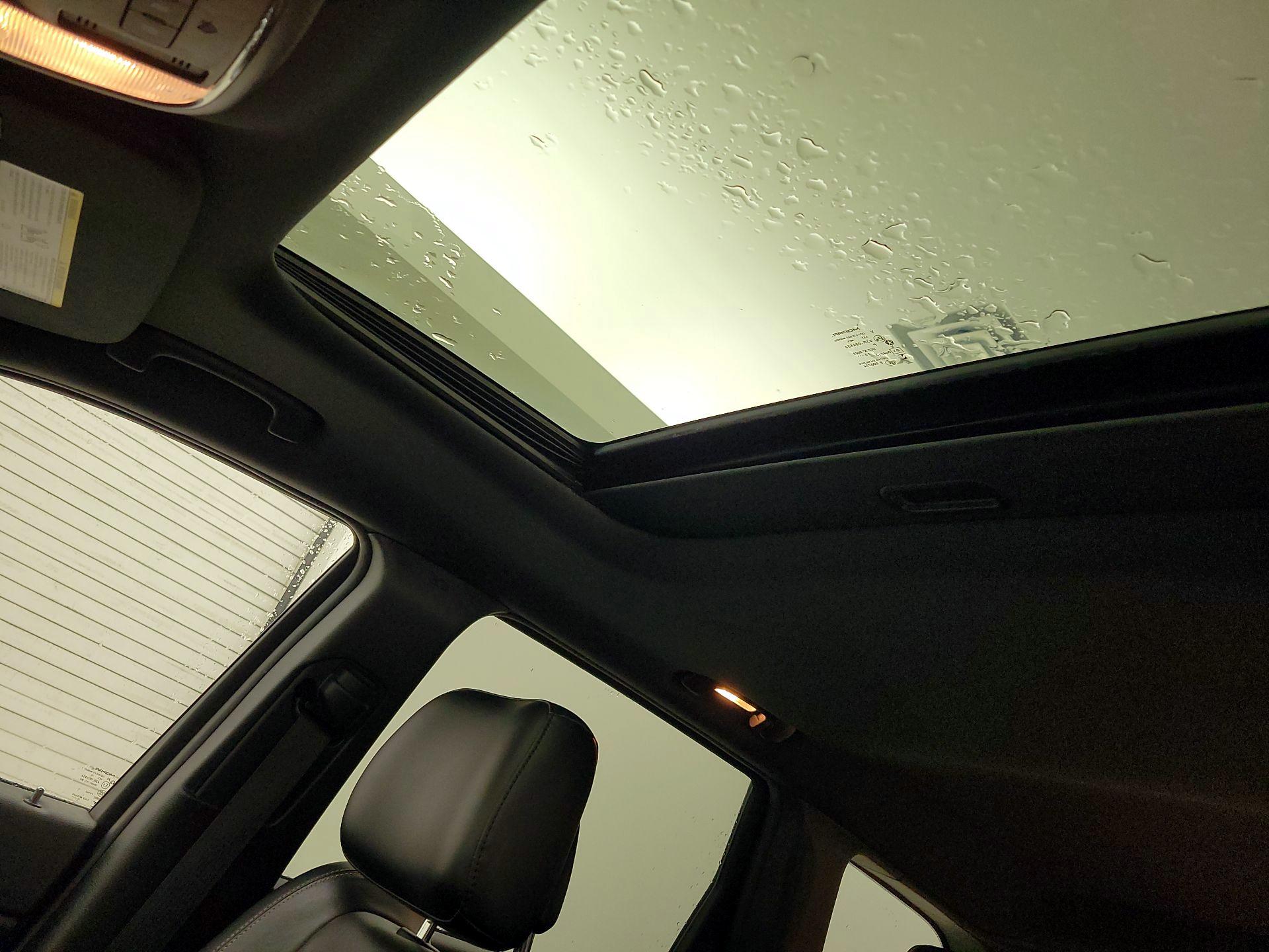 Thumbnail: 2015 Jeep Grand Cherokee - 20