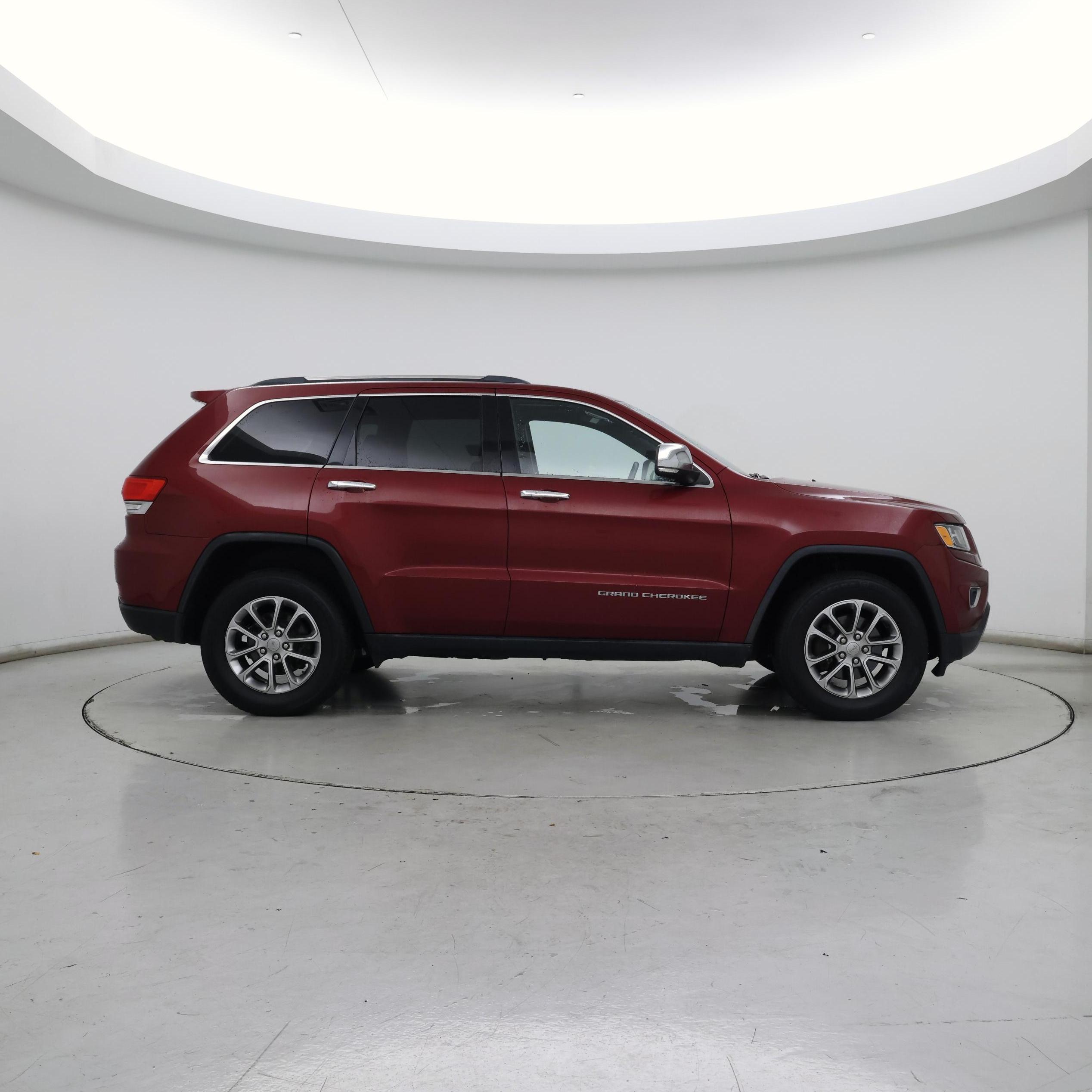 Thumbnail: 2015 Jeep Grand Cherokee - 7