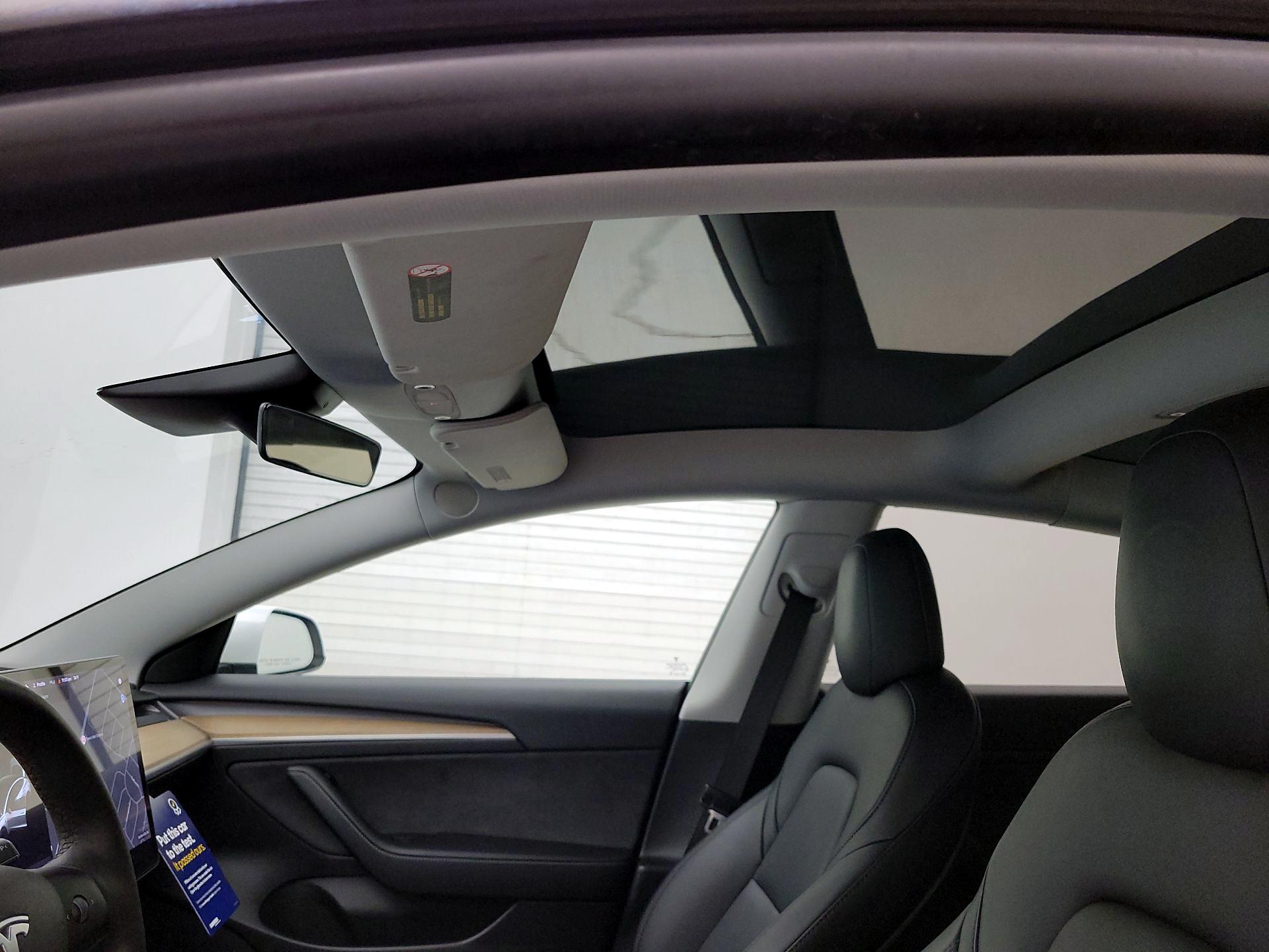 Thumbnail: 2021 Tesla Model 3 - 18