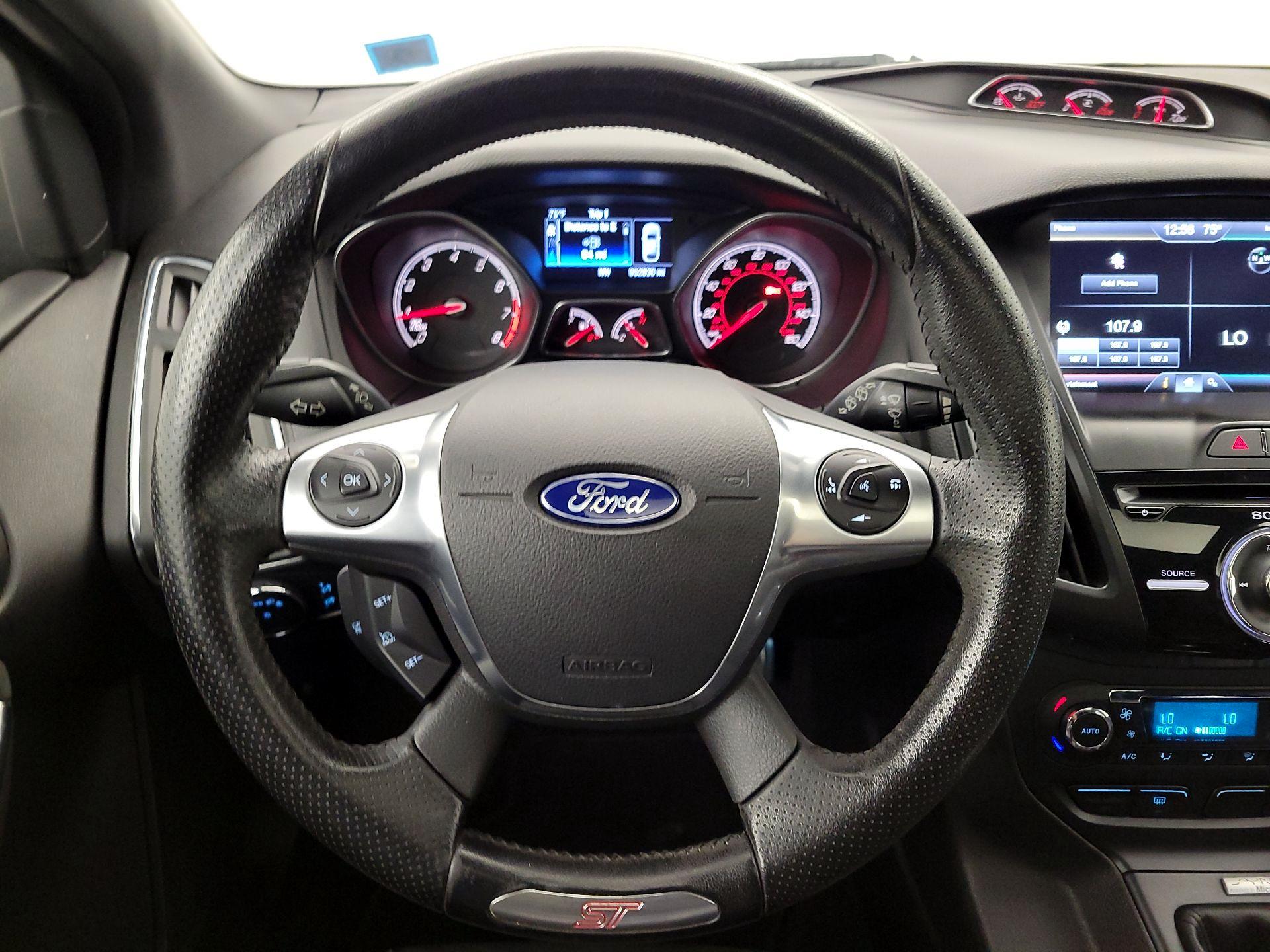 Thumbnail: 2014 Ford Focus - 10