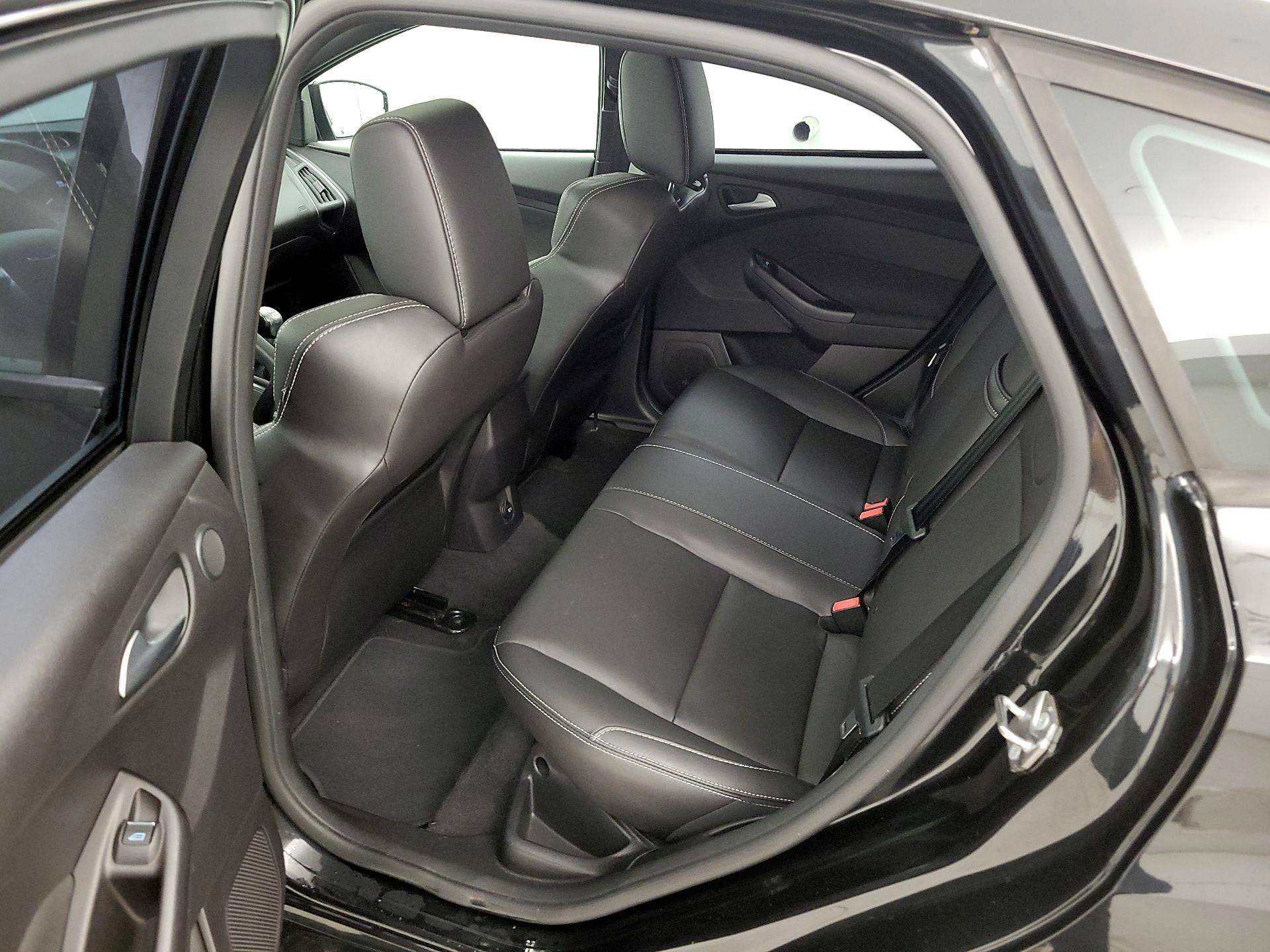 Thumbnail: 2014 Ford Focus - 19